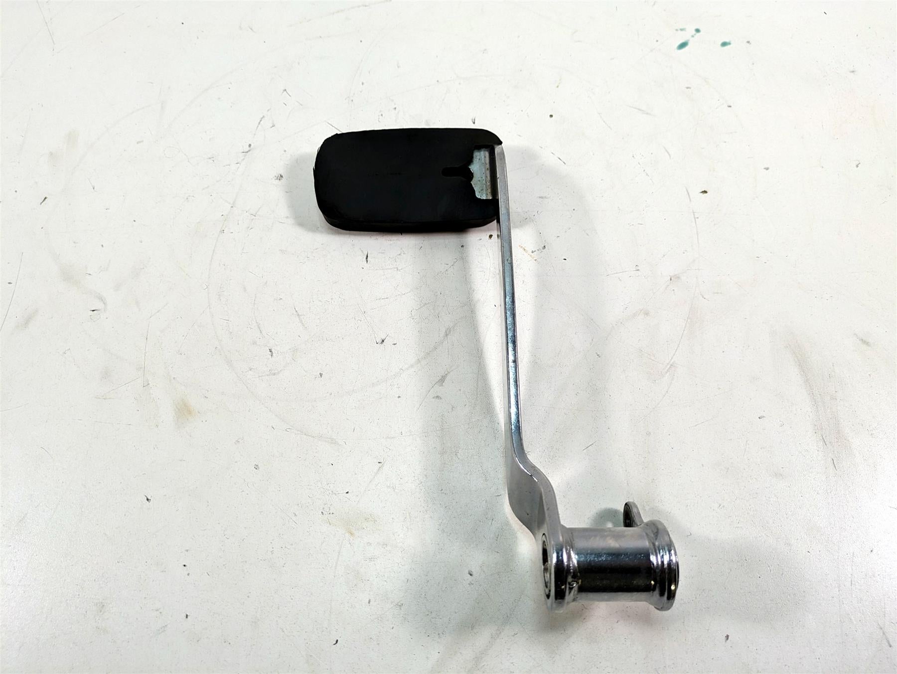 2006 Harley Touring FLHTCUI Electra Glide Rear Brake Pedal Lever 42407-02 {{ shop.shopifyCountryName }} - Mototech271
