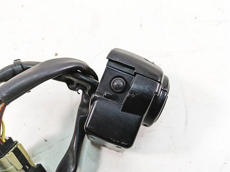 2011 Harley Touring FLHR Road King Left Hand Control Switch -Read 71684-06A {{ shop.shopifyCountryName }} - Mototech271
