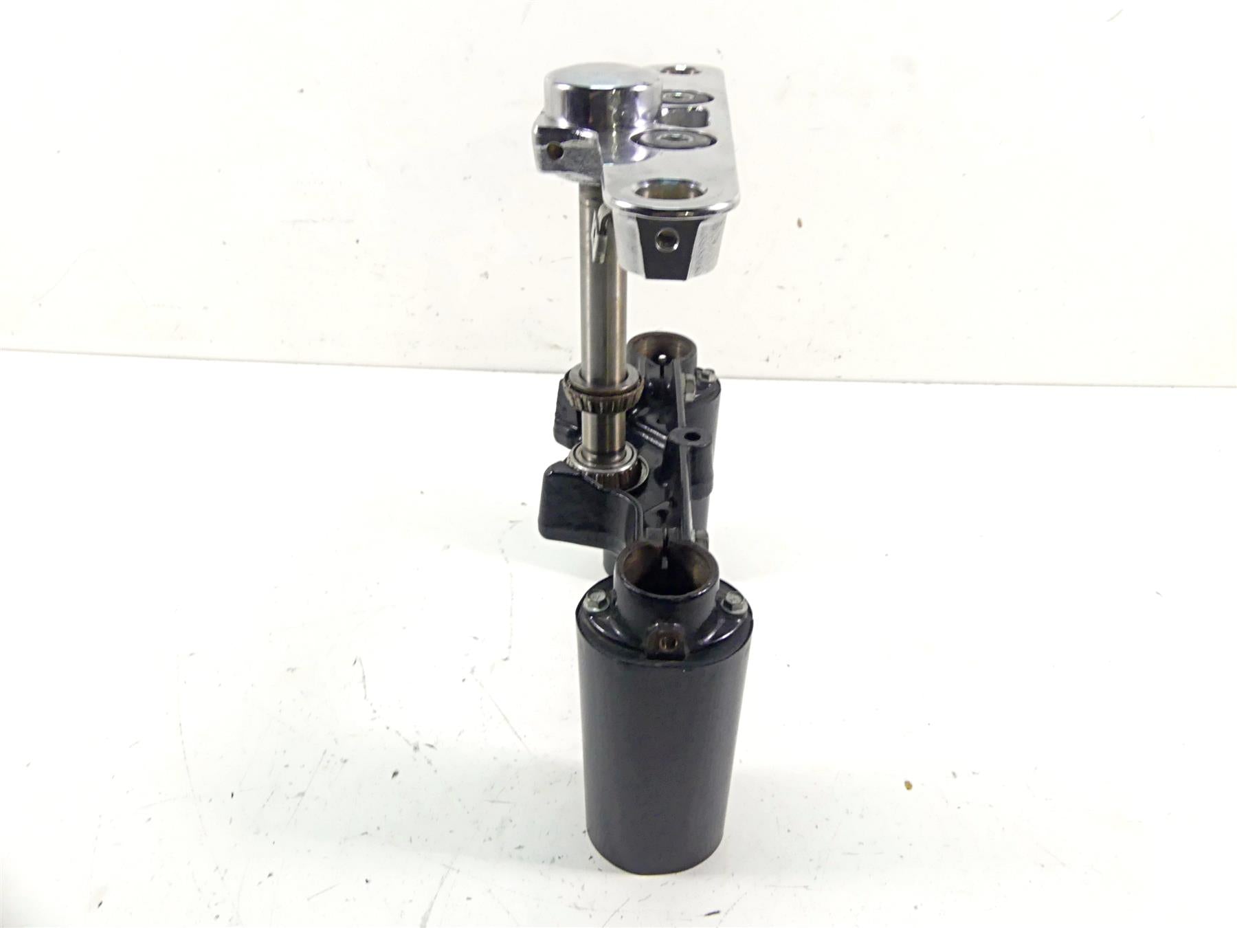 2013 Harley Softail FLSTFB Fat Boy Lo Lower Upper Triple Tree Set 45605-00A {{ shop.shopifyCountryName }} - Mototech271