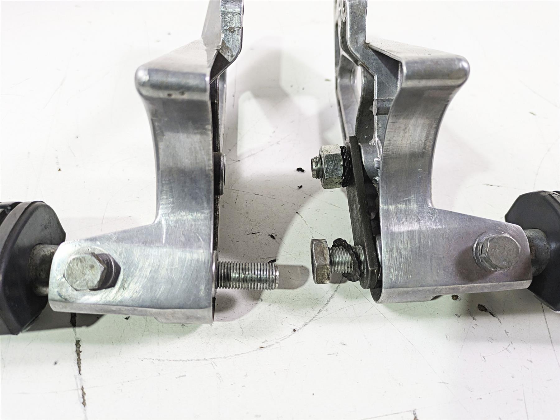 1998 Moto Guzzi California 1100 EV Rear Passenger Footpeg Set GU29443550 {{ shop.shopifyCountryName }} - Mototech271