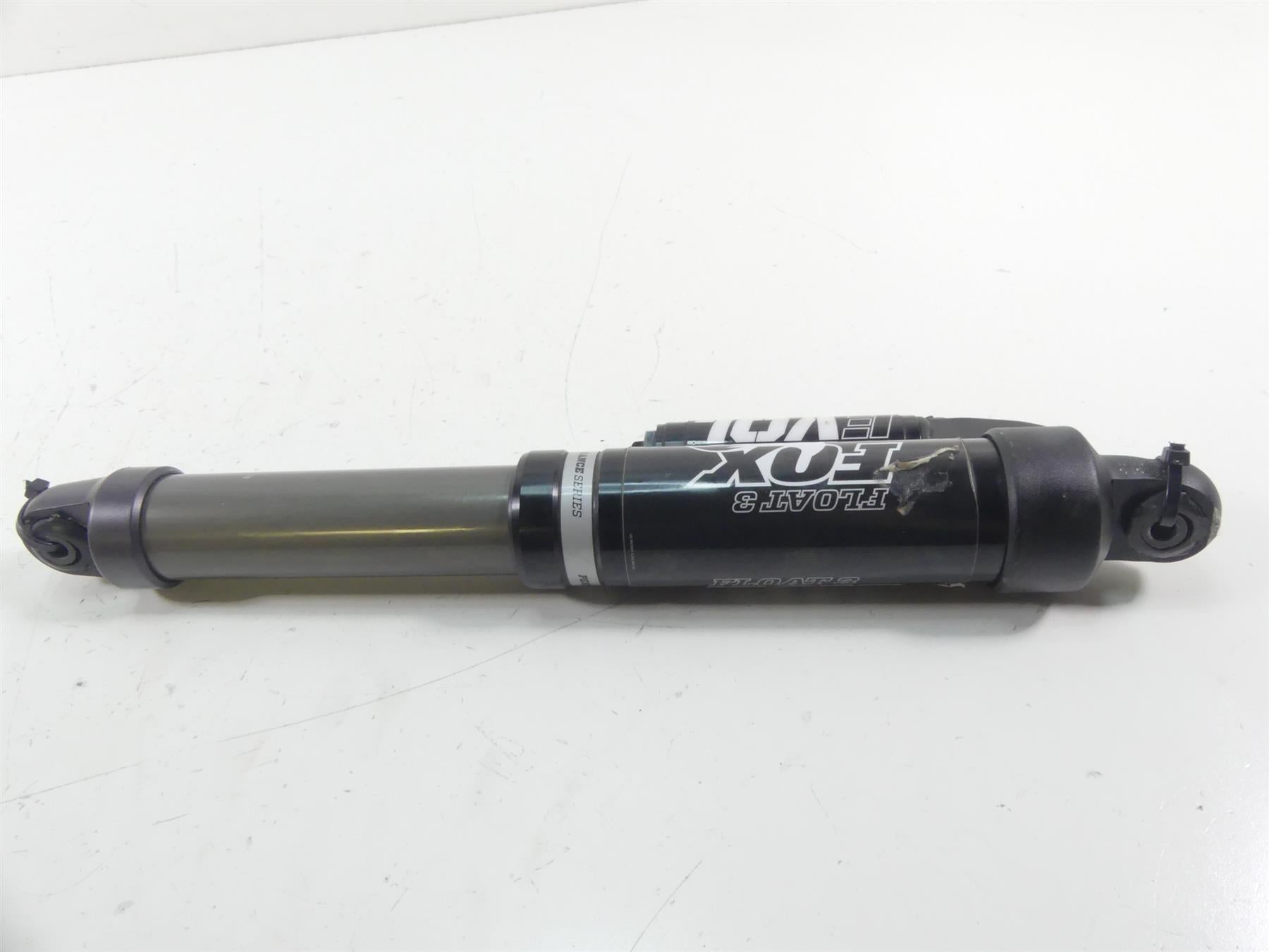2017 Arctic Mountain Cat M8000 153 Front Right Fox Float 3 Shock -Read 3703-475 {{ shop.shopifyCountryName }} - Mototech271