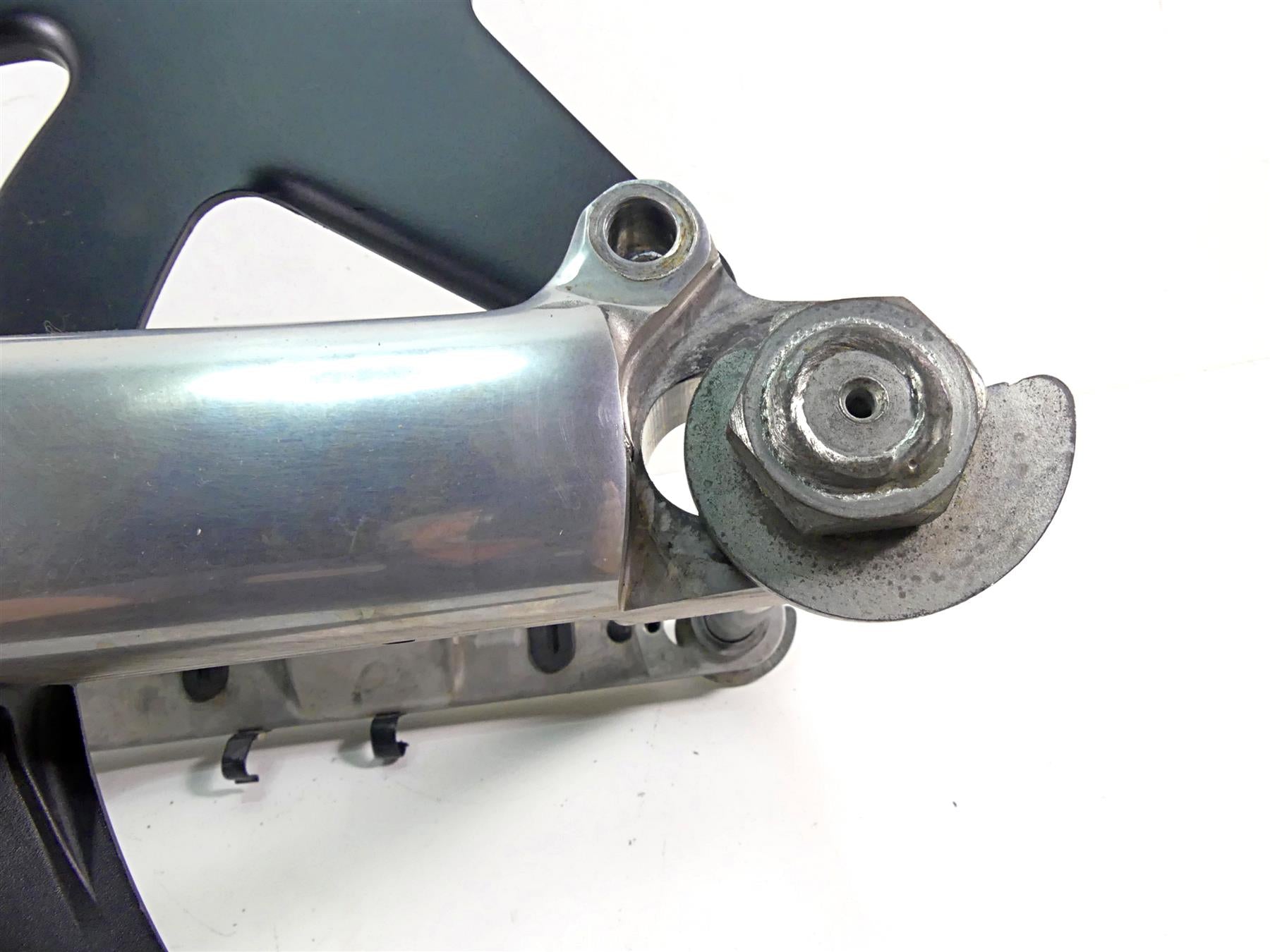 2015 Harley VRSCF Muscle V-Rod Swingarm Swing Arm & Guards 48606-07A 48604-07 {{ shop.shopifyCountryName }} - Mototech271