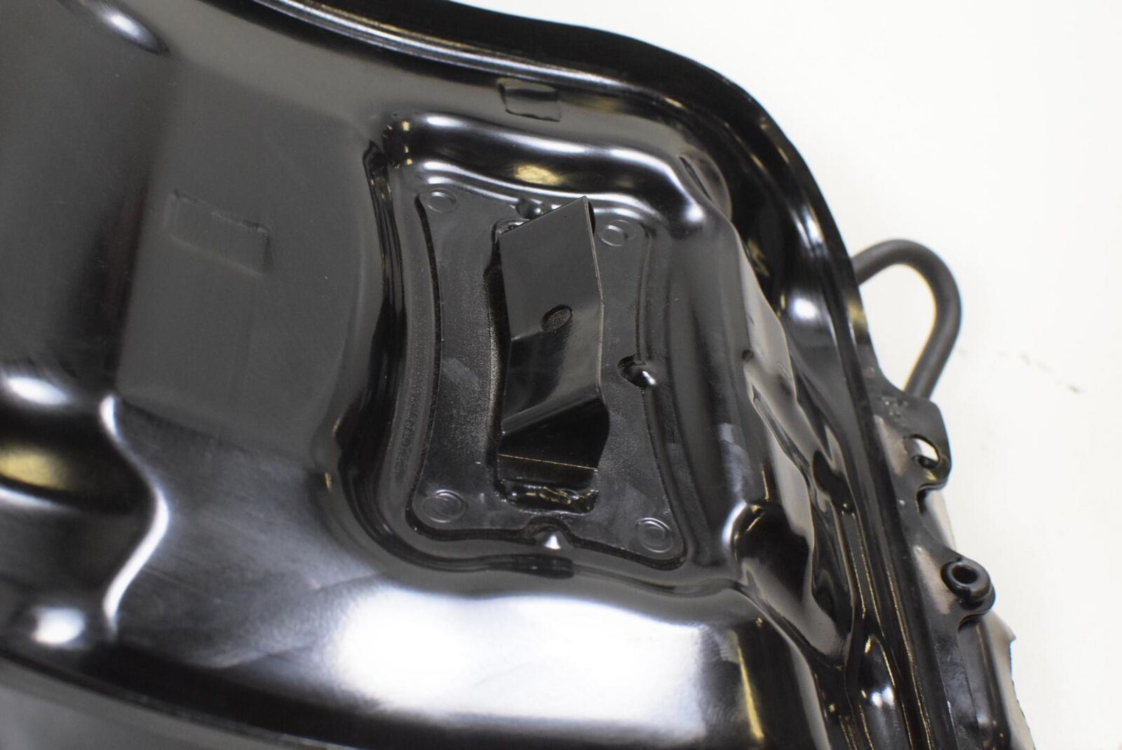 2014 Honda CTX1300 CTX 1300 Fuel Gas Petrol Tank Reservoir 17500-MJN-A00 {{ shop.shopifyCountryName }} - Mototech271