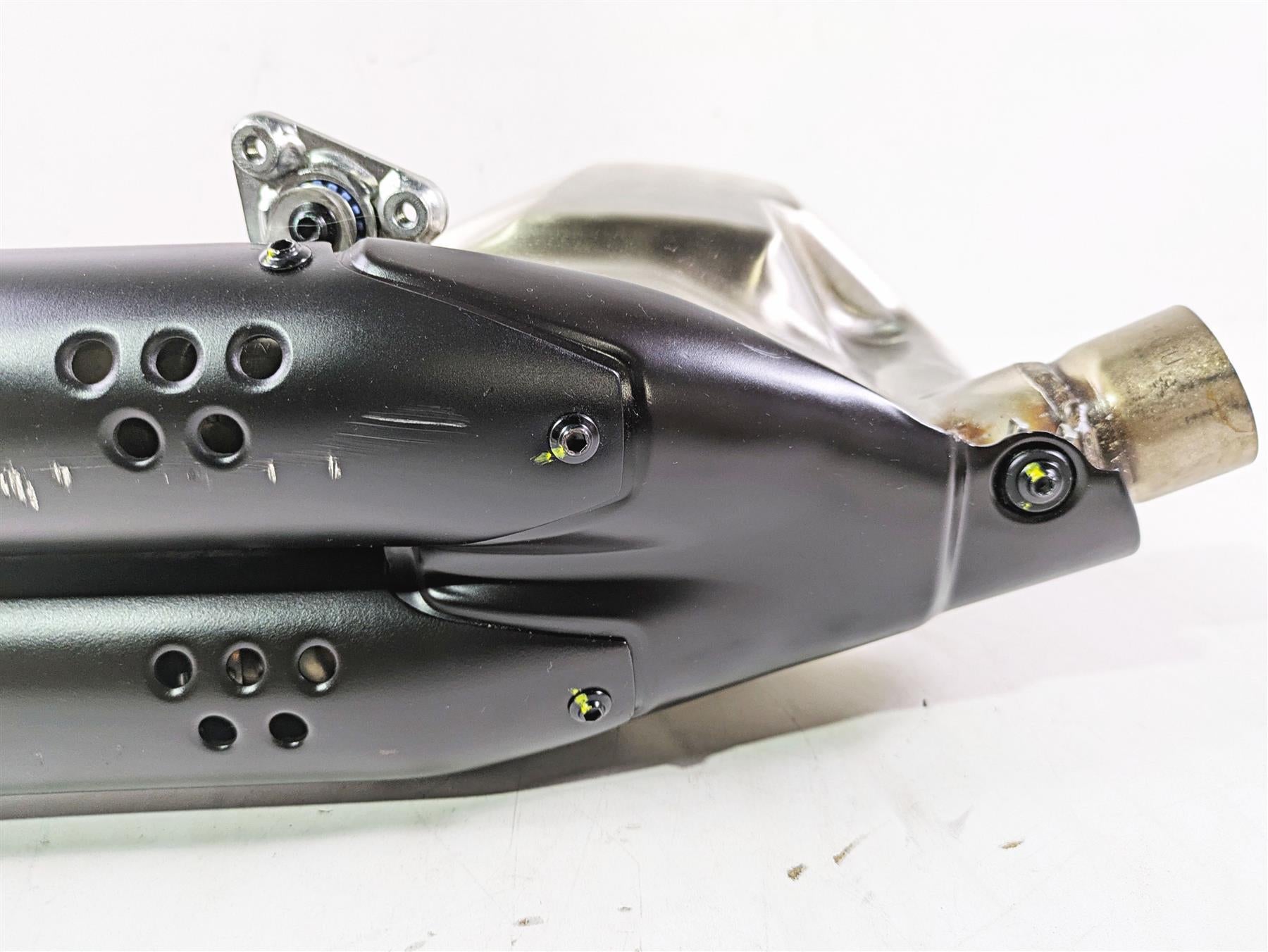 2022 Ducati Scrambler Desert Sled Exhaust Pipe Muffler Silencer 57314331A {{ shop.shopifyCountryName }} - Mototech271