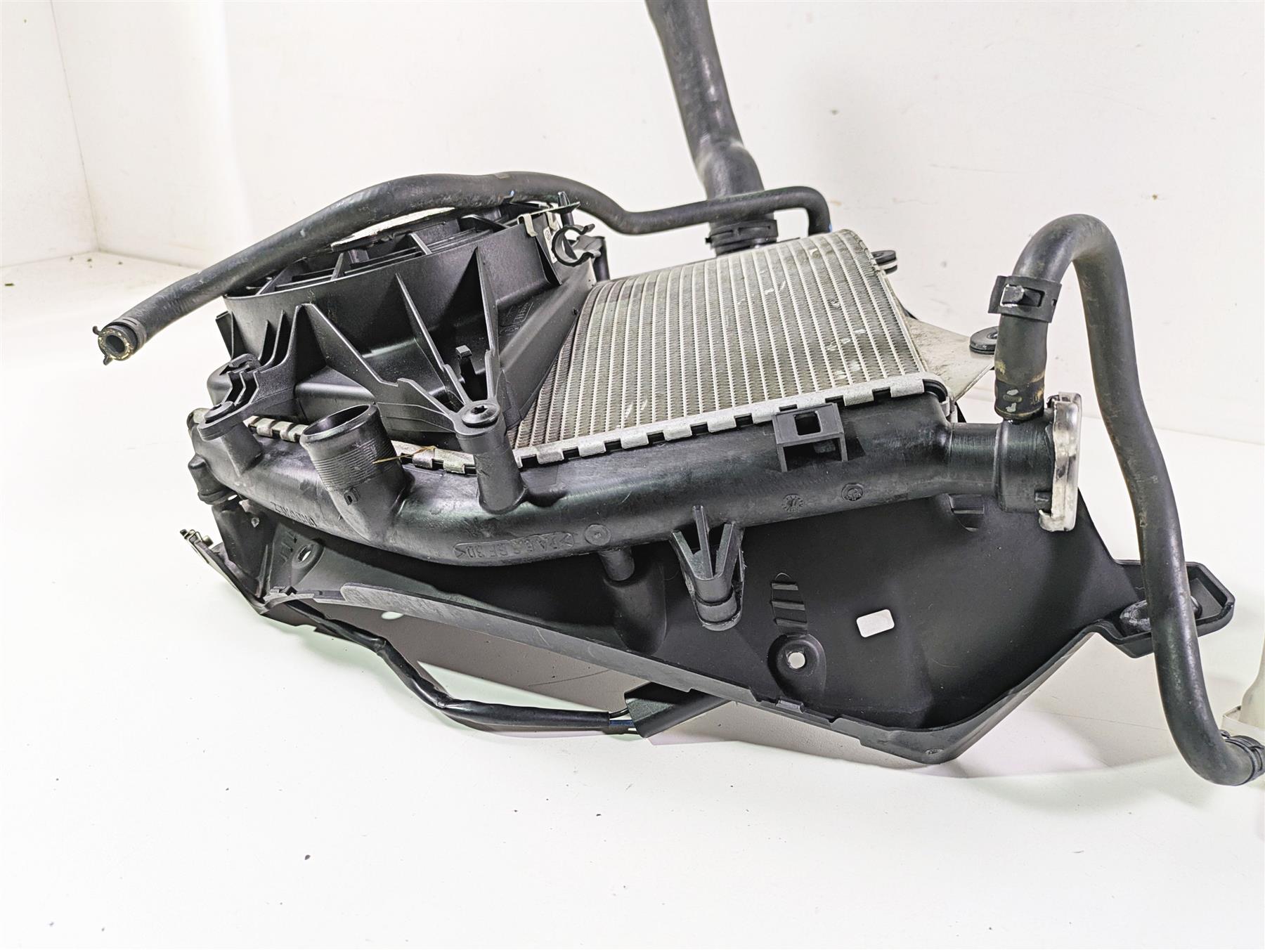 2014 BMW K1600 GTL K48 Radiator Fan Reservoir Hoses Cover Set 17117726416 {{ shop.shopifyCountryName }} - Mototech271