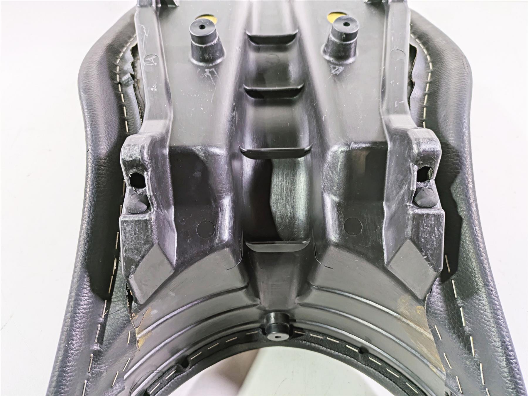 2012 BMW R1200R K27 Dual Driver Seat Saddle Comfort Standard 800mm 52537719485 {{ shop.shopifyCountryName }} - Mototech271