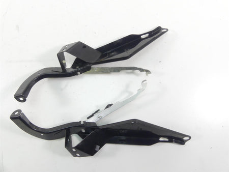2009 Harley FLHTCU SE4 CVO E-Glide Front Fairing Mount Set - Read 58478-96B {{ shop.shopifyCountryName }} - Mototech271