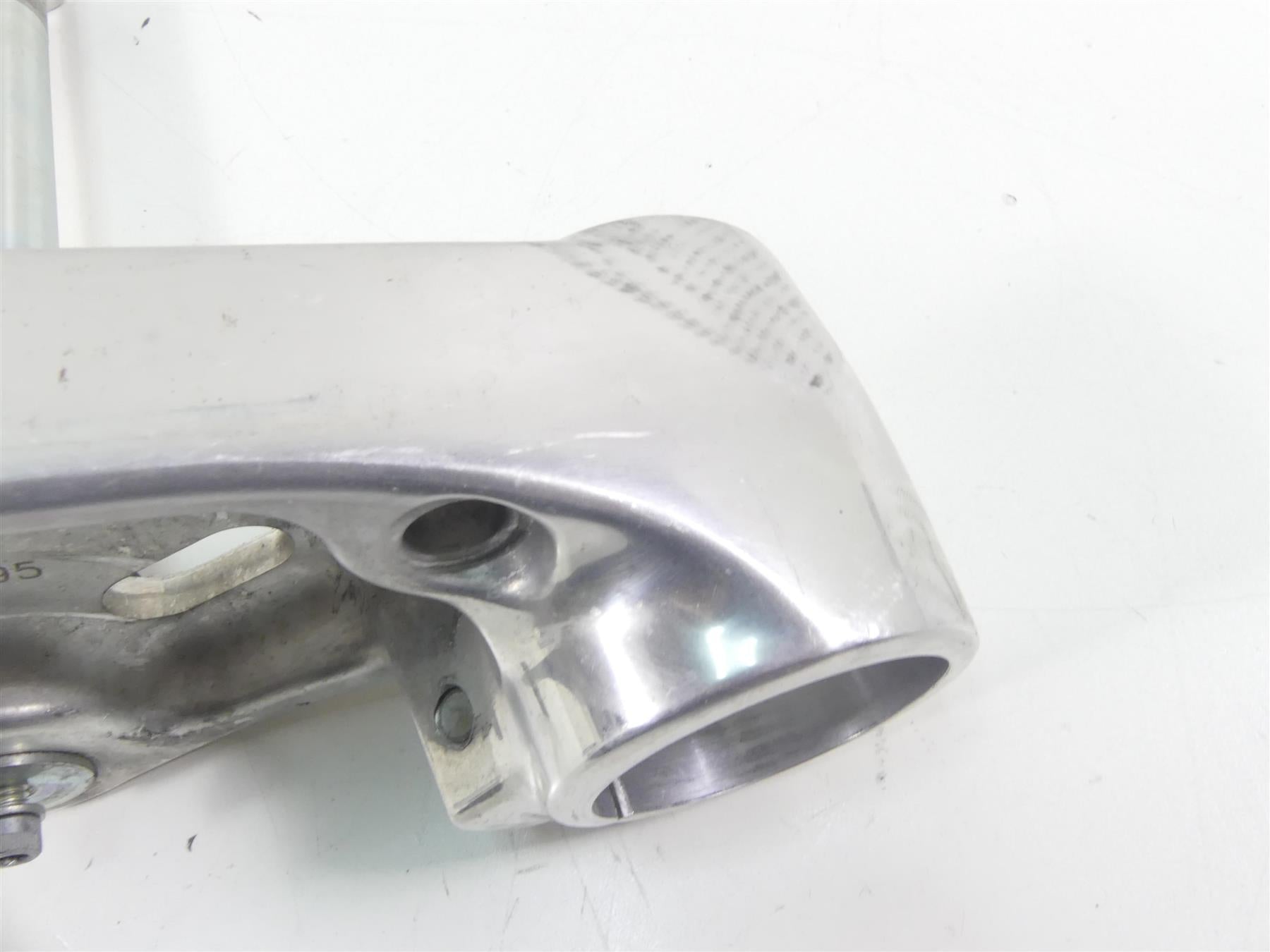 2011 Harley VRSCF Muscle Rod Lower Triple Tree Steering Clamp 46892-09B {{ shop.shopifyCountryName }} - Mototech271