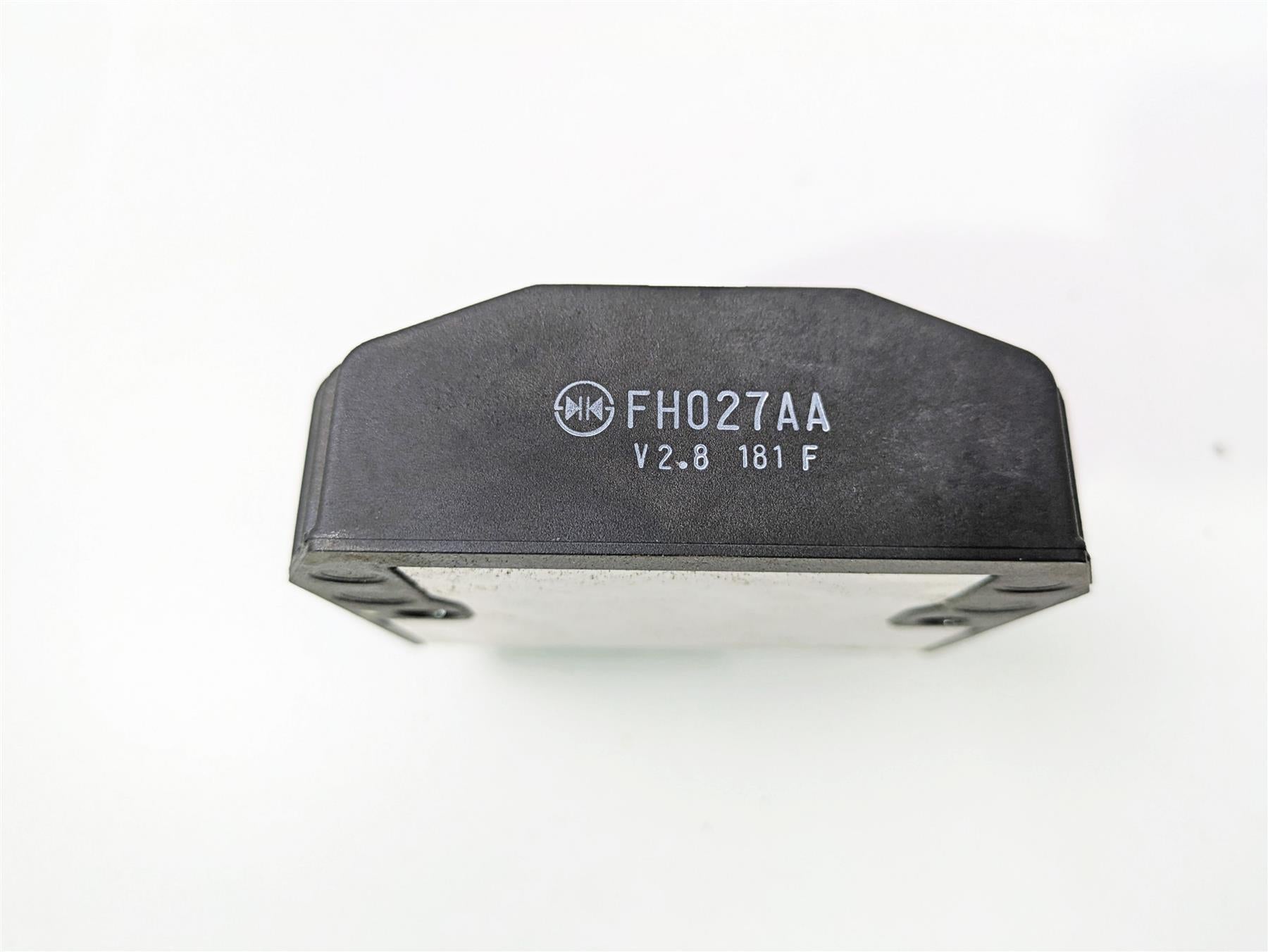 2024 Triumph Street Triple 765 R Rectifier Voltage Regulator FH027AA T1300679 {{ shop.shopifyCountryName }} - Mototech271