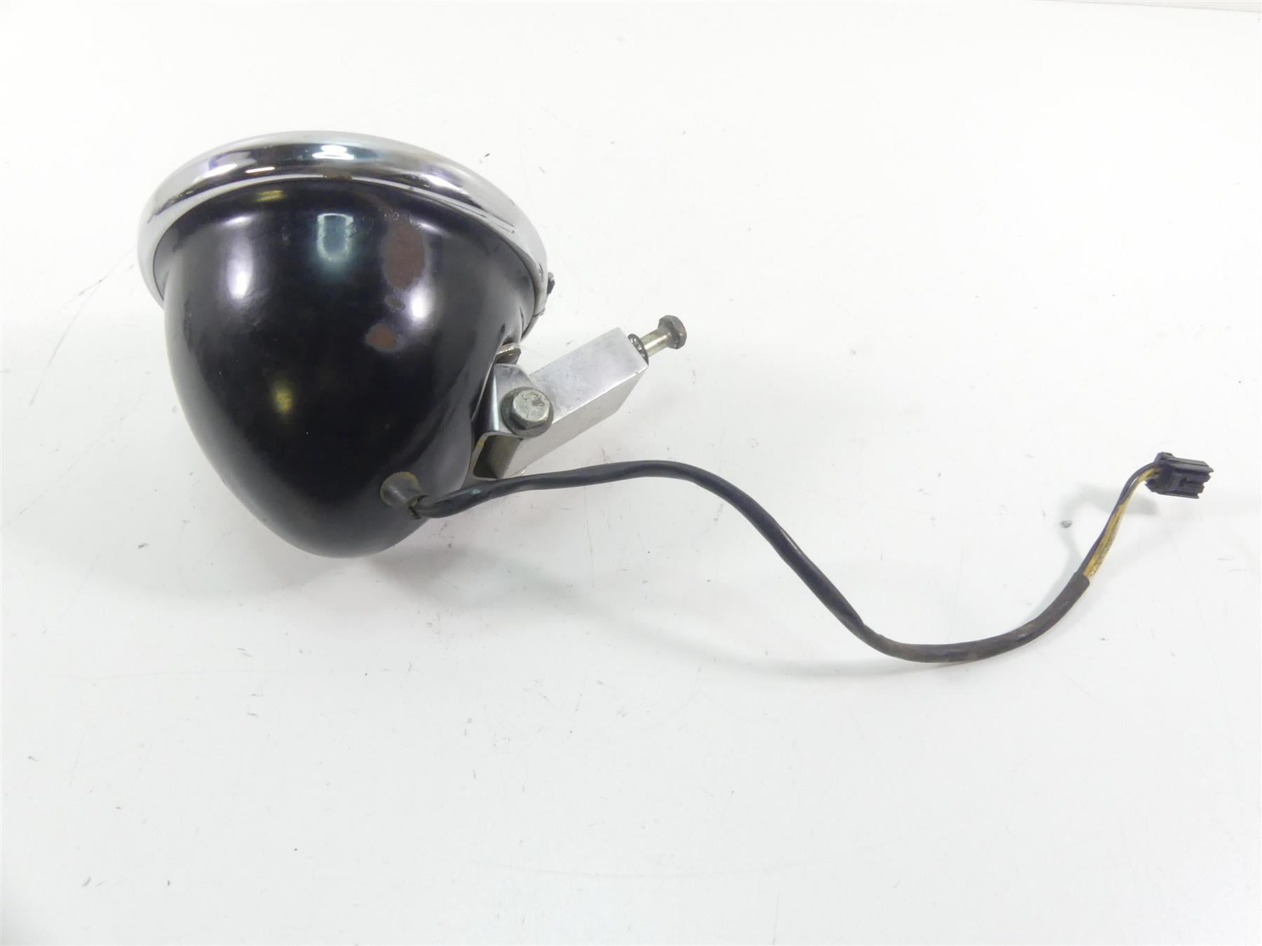 2011 Harley FXDWG Dyna Wide Glide Headlight Head Light Lamp + Bucket 68297-05B {{ shop.shopifyCountryName }} - Mototech271