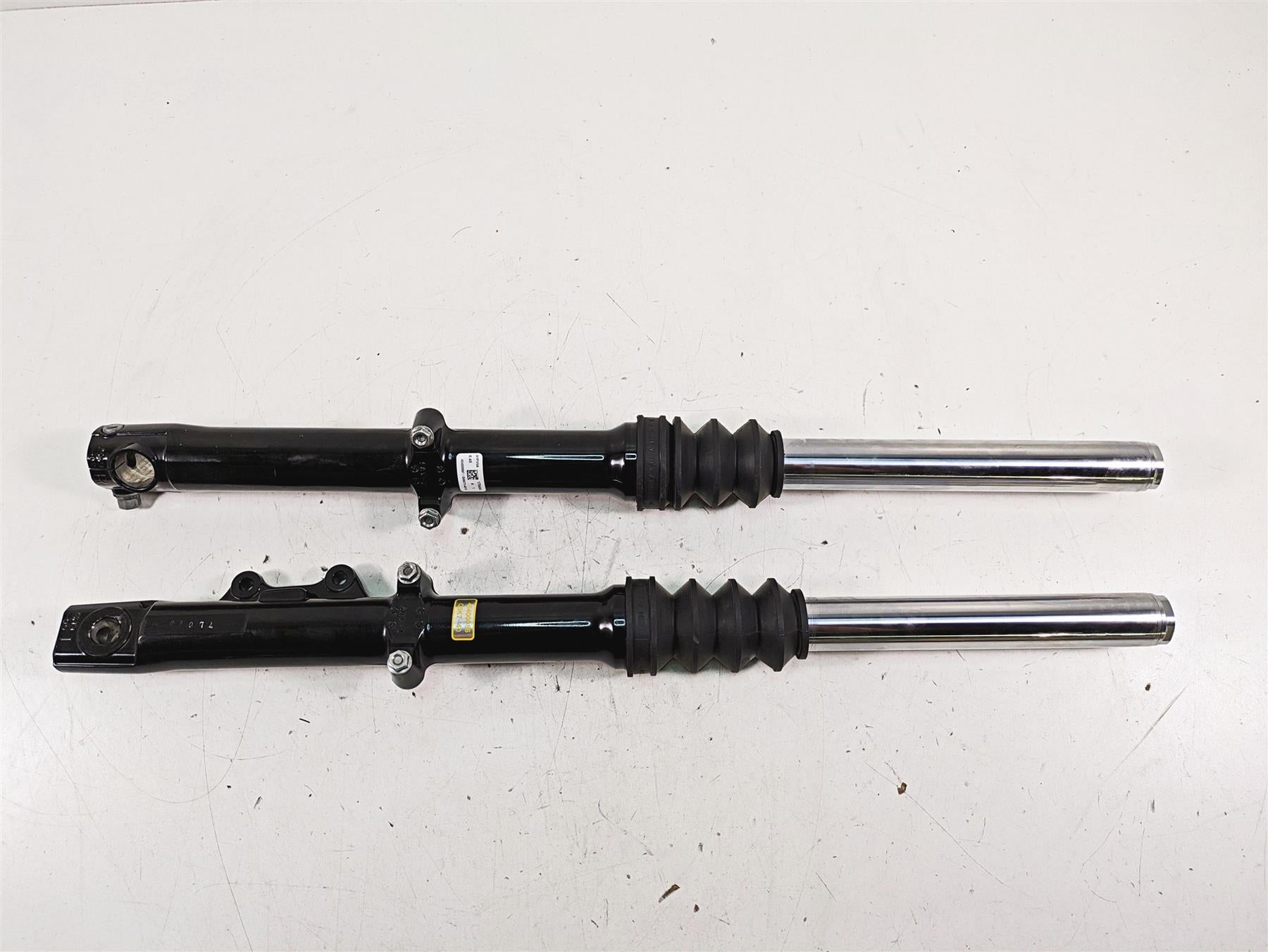 2017 Harley XL883 N Sportster Iron Straight Front Fork Legs 39Mm 45400087 {{ shop.shopifyCountryName }} - Mototech271