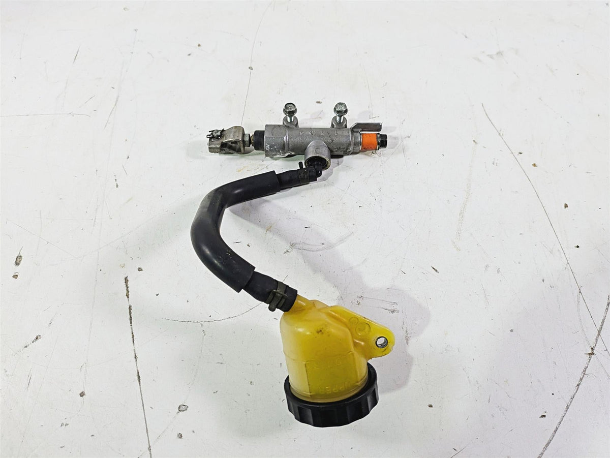 2002 Honda V-Twin VTX1800 C Rear Brake Master Cylinder 11/16 43510-MCH-016 {{ shop.shopifyCountryName }} - Mototech271