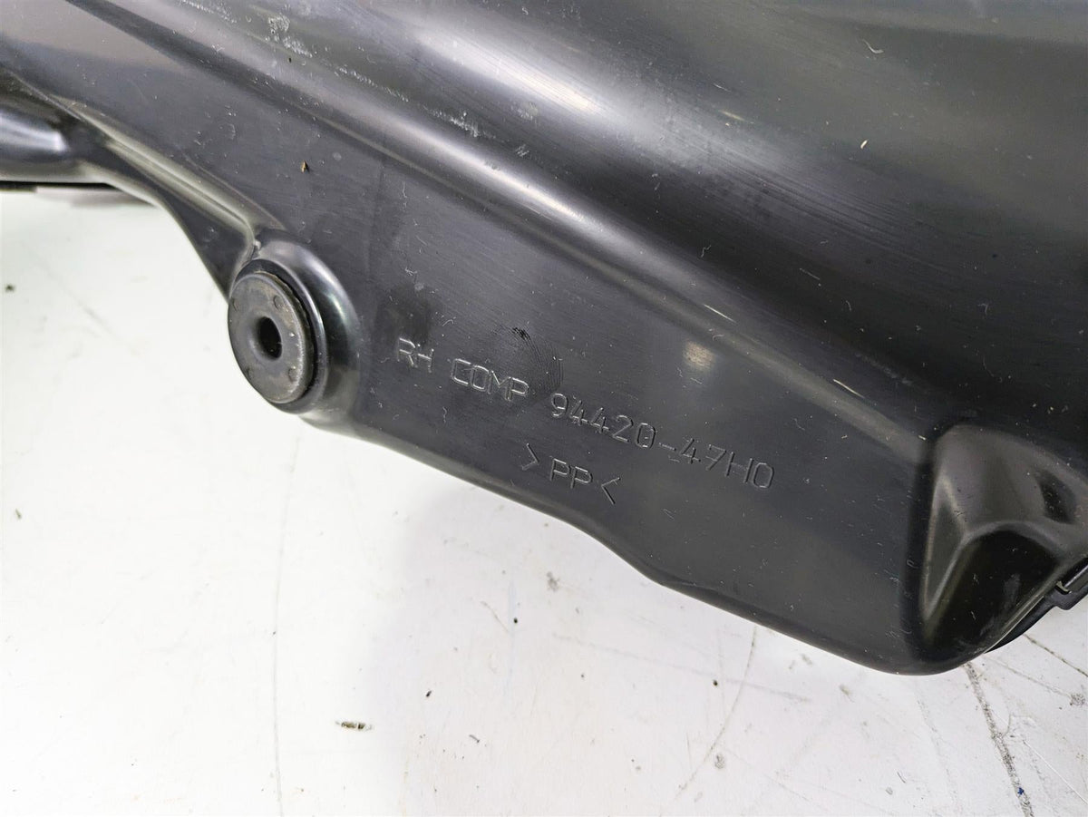 2016 Suzuki GSXR1000 Air Intake Ram & Cover Set 94420-47H00 94430-47H00 {{ shop.shopifyCountryName }} - Mototech271