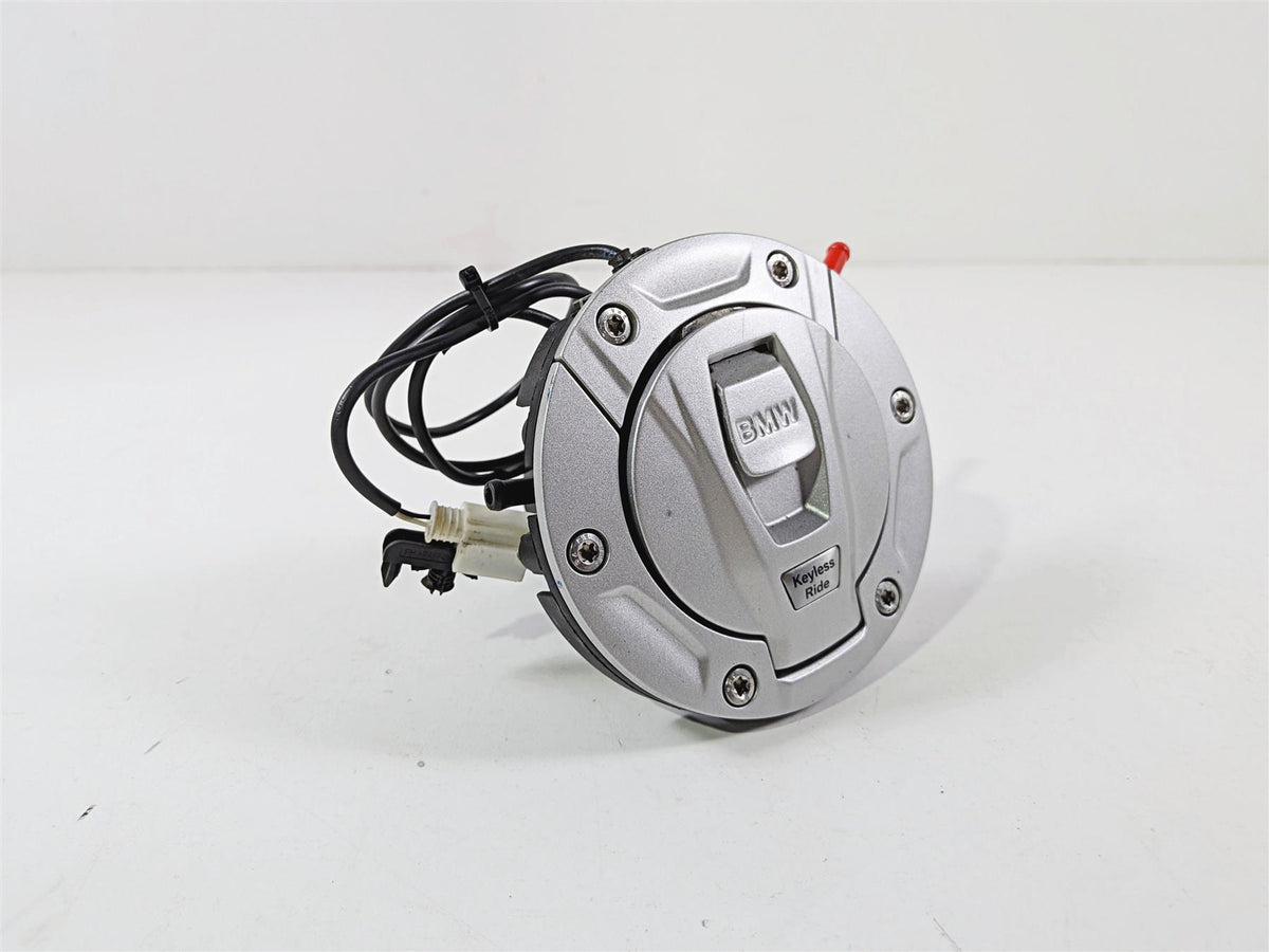 2019 BMW R1250GS K50 Keyless Fuel Gas Petrol Cap Lid Door 16118531632 {{ shop.shopifyCountryName }} - Mototech271