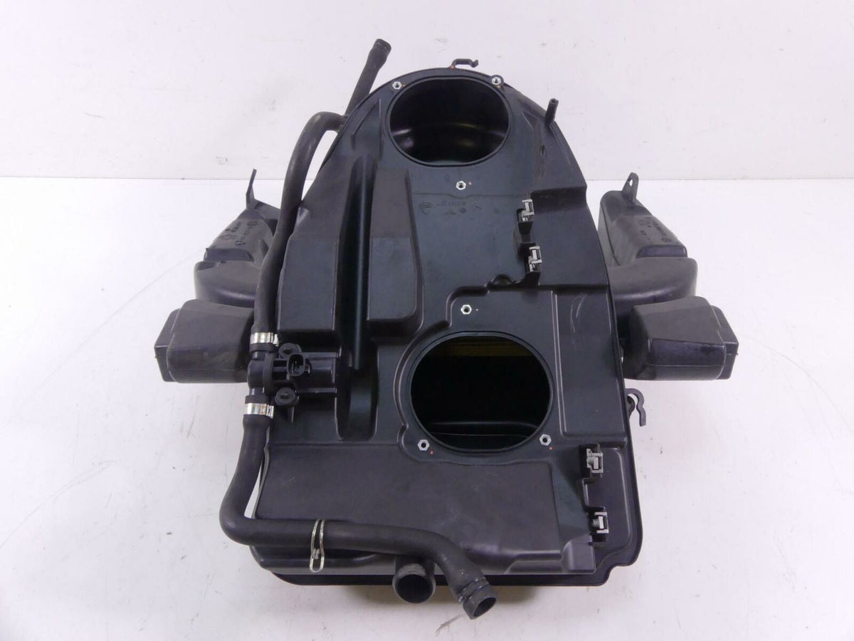 2015 Ducati Diavel Dark Air Box Cleaner Breather Filter & Ram Tubes 44213031A {{ shop.shopifyCountryName }} - Mototech271