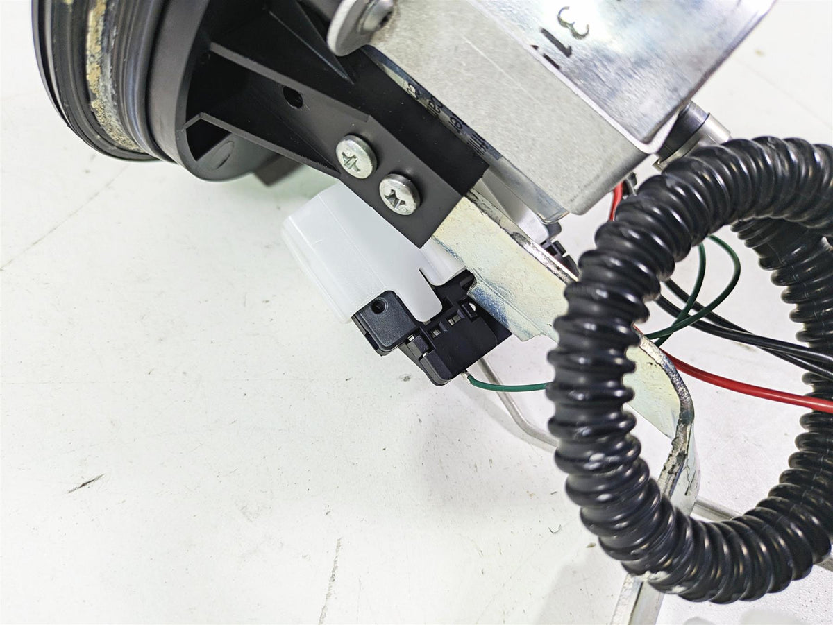 2015 BMW R1200GS Adv K51 Fuel Gas Petrol Pump & Sender - Tested 16148357969 {{ shop.shopifyCountryName }} - Mototech271