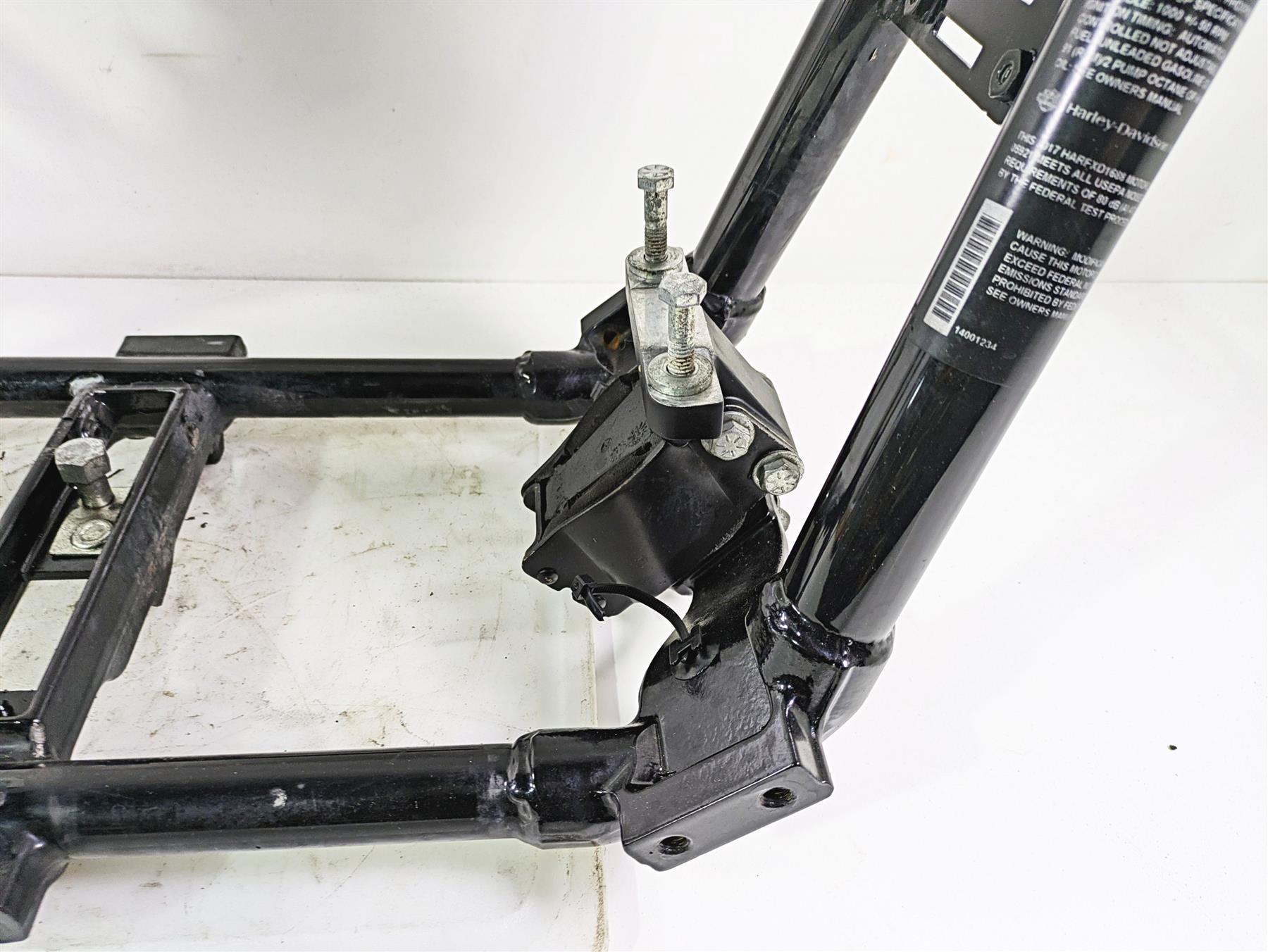 2017 Harley Dyna FXDB Street Bob Straight Main Frame Chassis 29dgr Rake With Salvage Texas Title 47745-06 {{ shop.shopifyCountryName }} - Mototech271