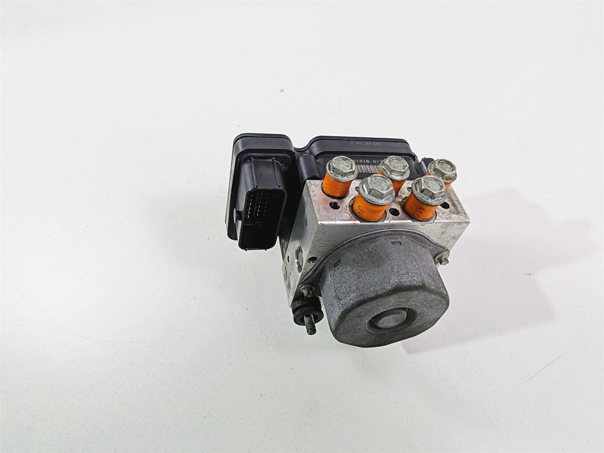 2021 Harley Touring FLTRX Road Glide Rear Abs Brake Pump Unit Module 41100104C {{ shop.shopifyCountryName }} - Mototech271