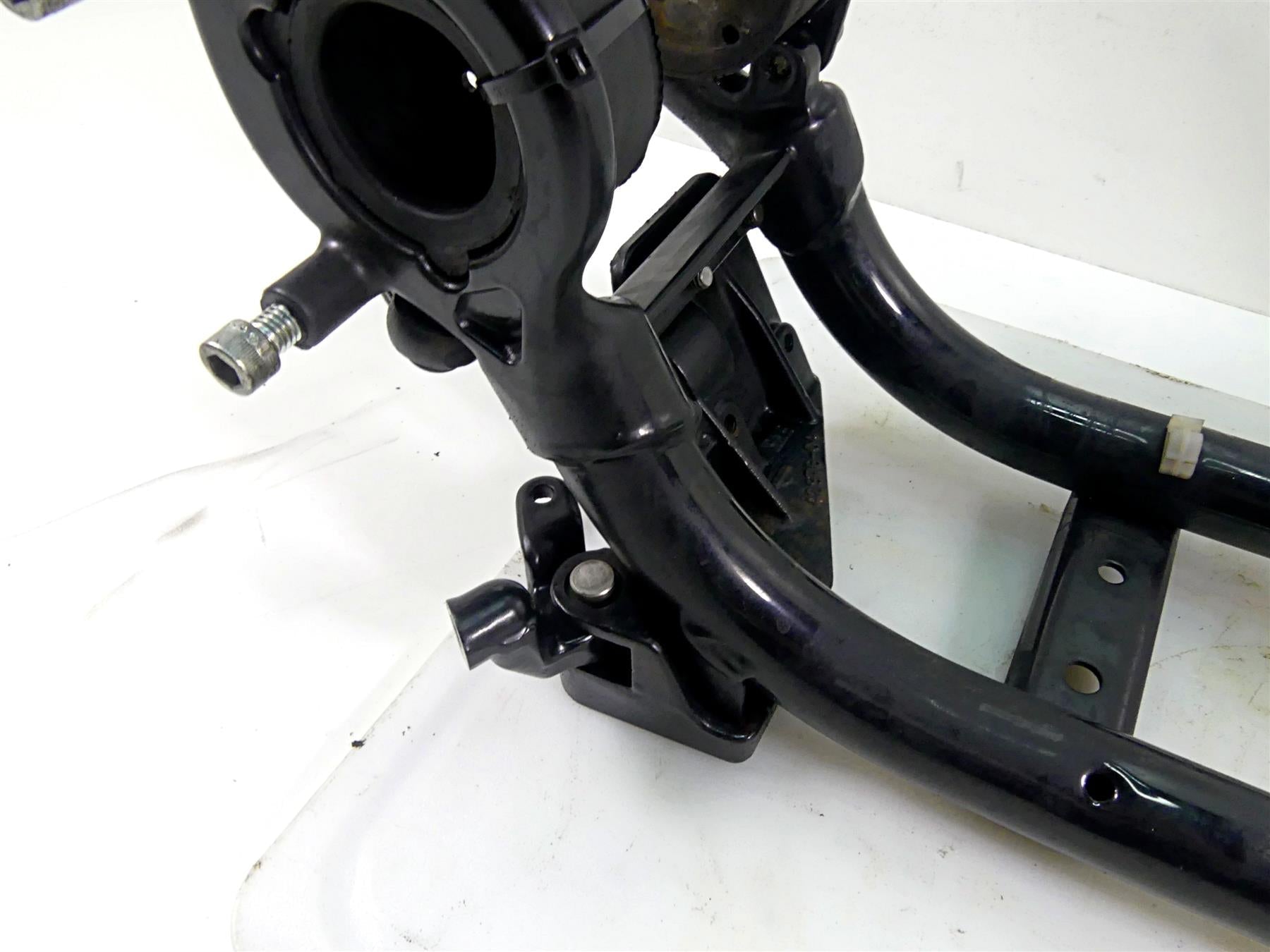 2005 Harley Sportster XL1200 C Straight Main Frame Chassis With Clean Indiana Title 49439-10 {{ shop.shopifyCountryName }} - Mototech271