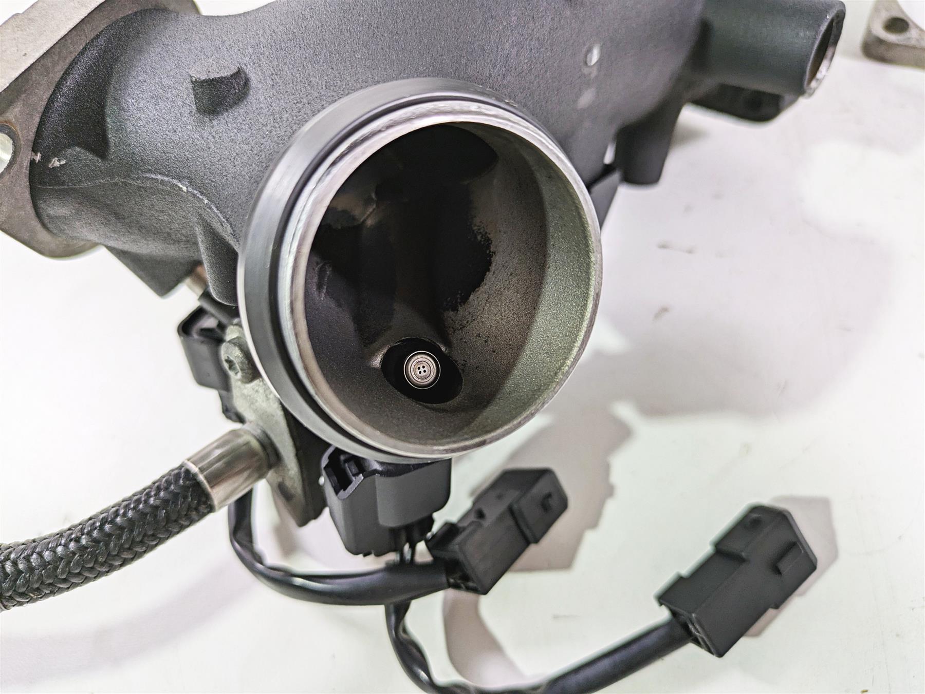 2010 Harley Touring FLHX Street Glide Throttle Body Fuel Injection 27685-11A {{ shop.shopifyCountryName }} - Mototech271