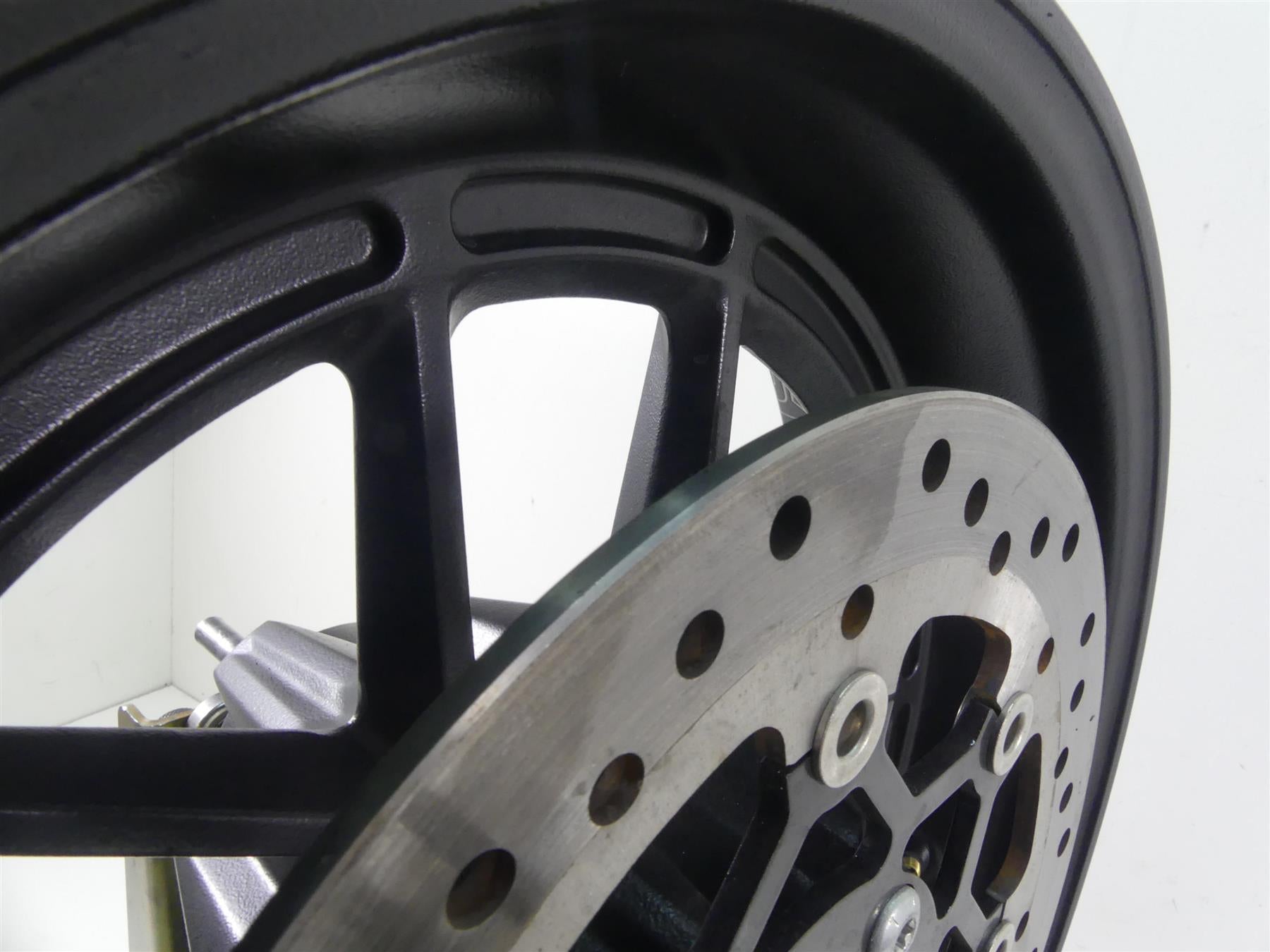 2018 Harley Softail FXFB Fat Bob Nice Straight Rear 16x5 Wheel Rim 40900444 {{ shop.shopifyCountryName }} - Mototech271