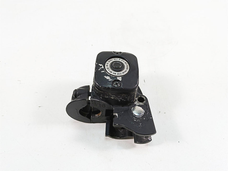 2009 Harley FXDF Dyna Fat Bob Front Brake Master Cylinder 11/16" 45170-08F {{ shop.shopifyCountryName }} - Mototech271