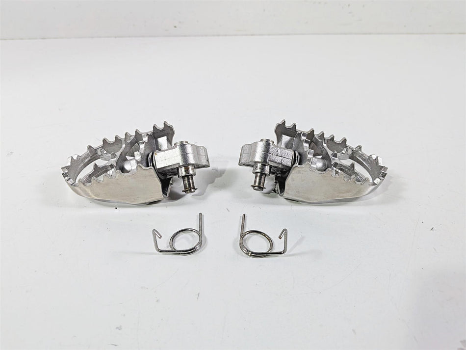 2016 BMW R1200 GS K50 Arashi Rider Foot Peg Footpeg Set AF076 {{ shop.shopifyCountryName }} - Mototech271