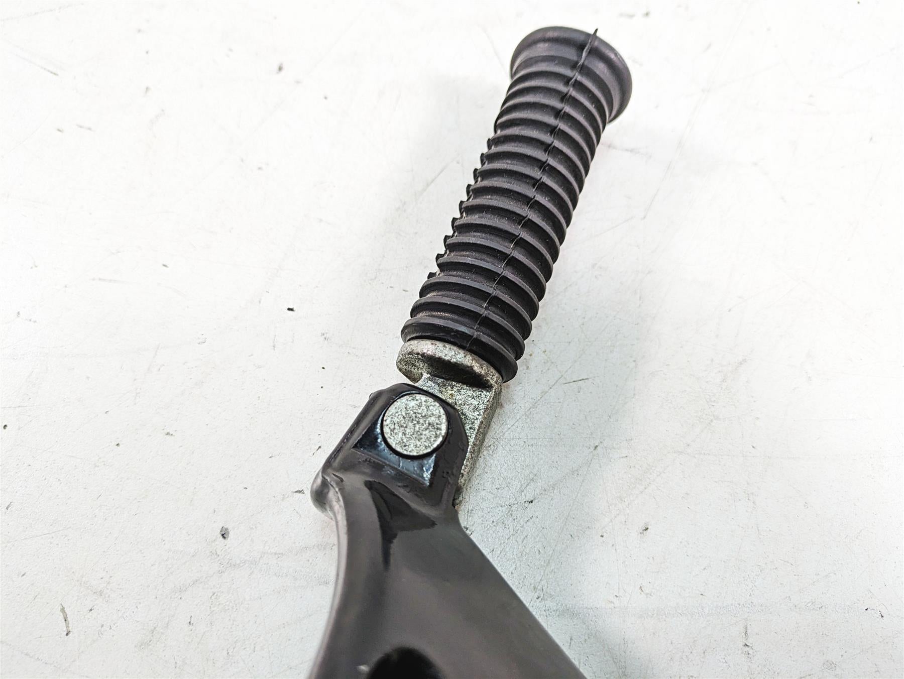 2007 Harley Sportster XL1200 C Left Rear Passenger Footpeg & Mount 49315-04 {{ shop.shopifyCountryName }} - Mototech271