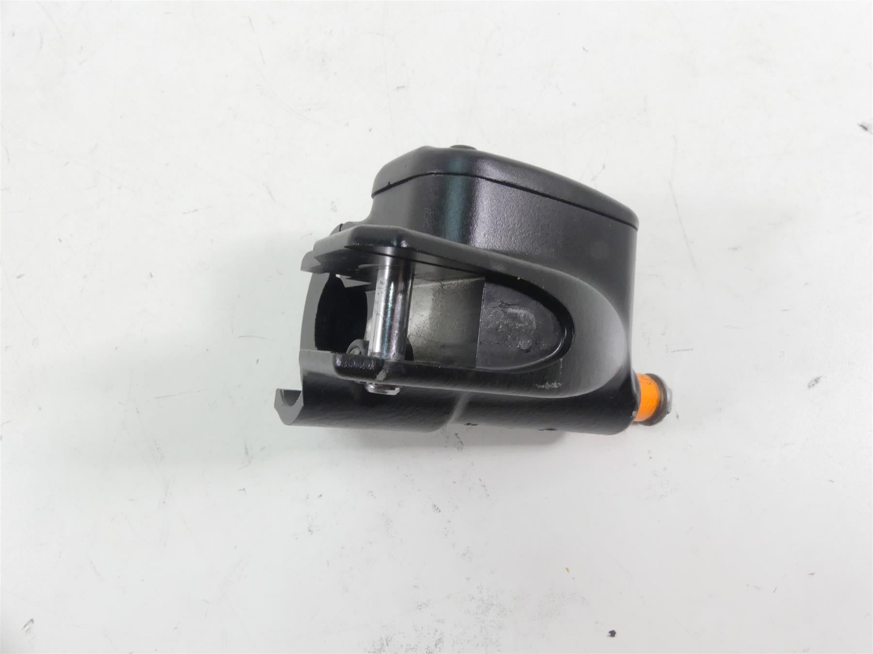 2018 Harley FLHC Softail Heritage Front Brake Master Cylinder 1/2" 41700233 {{ shop.shopifyCountryName }} - Mototech271