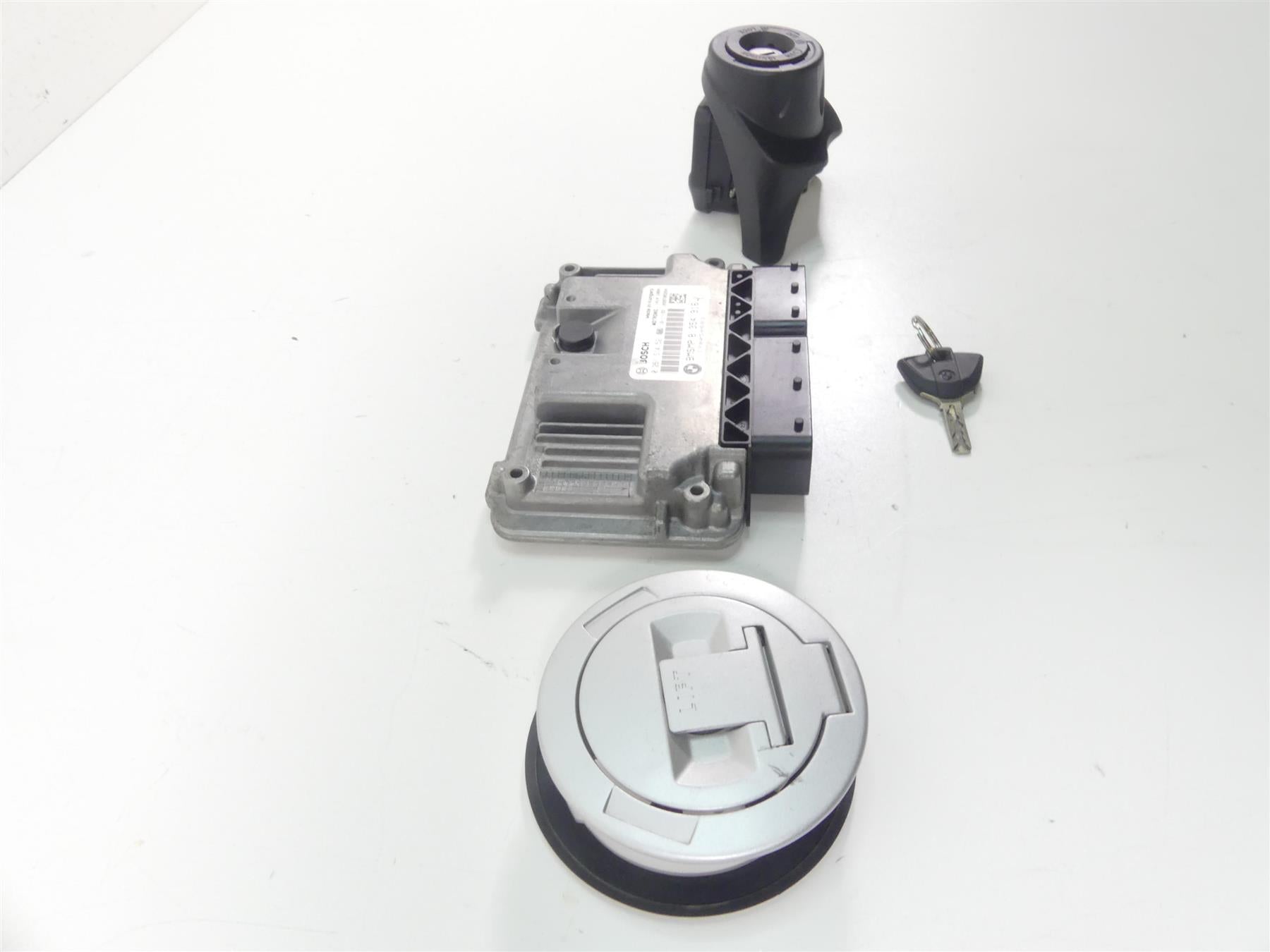 2017 BMW RnineT Racer K32 Cdi Ecu Ecm Ignition Switch Key Tank Cap Set 8354916 {{ shop.shopifyCountryName }} - Mototech271