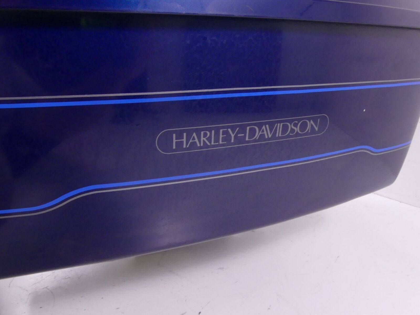 2000 Harley Touring FLHTCI Electra Glide Rear Trunk Luggage Box - Read 79041-90 {{ shop.shopifyCountryName }} - Mototech271