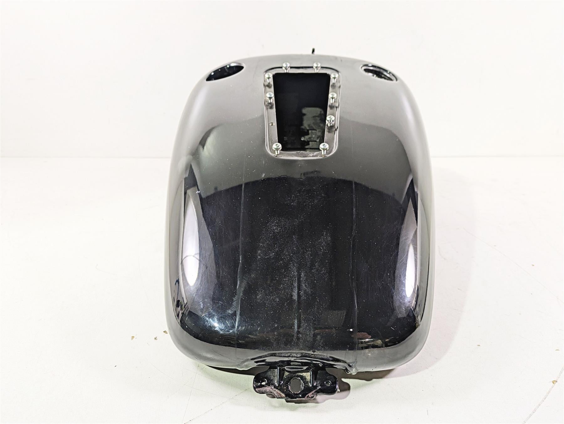 2009 Harley FXCWC Softail Rocker Fuel Gas Petrol Tank - Read 62105-08 {{ shop.shopifyCountryName }} - Mototech271