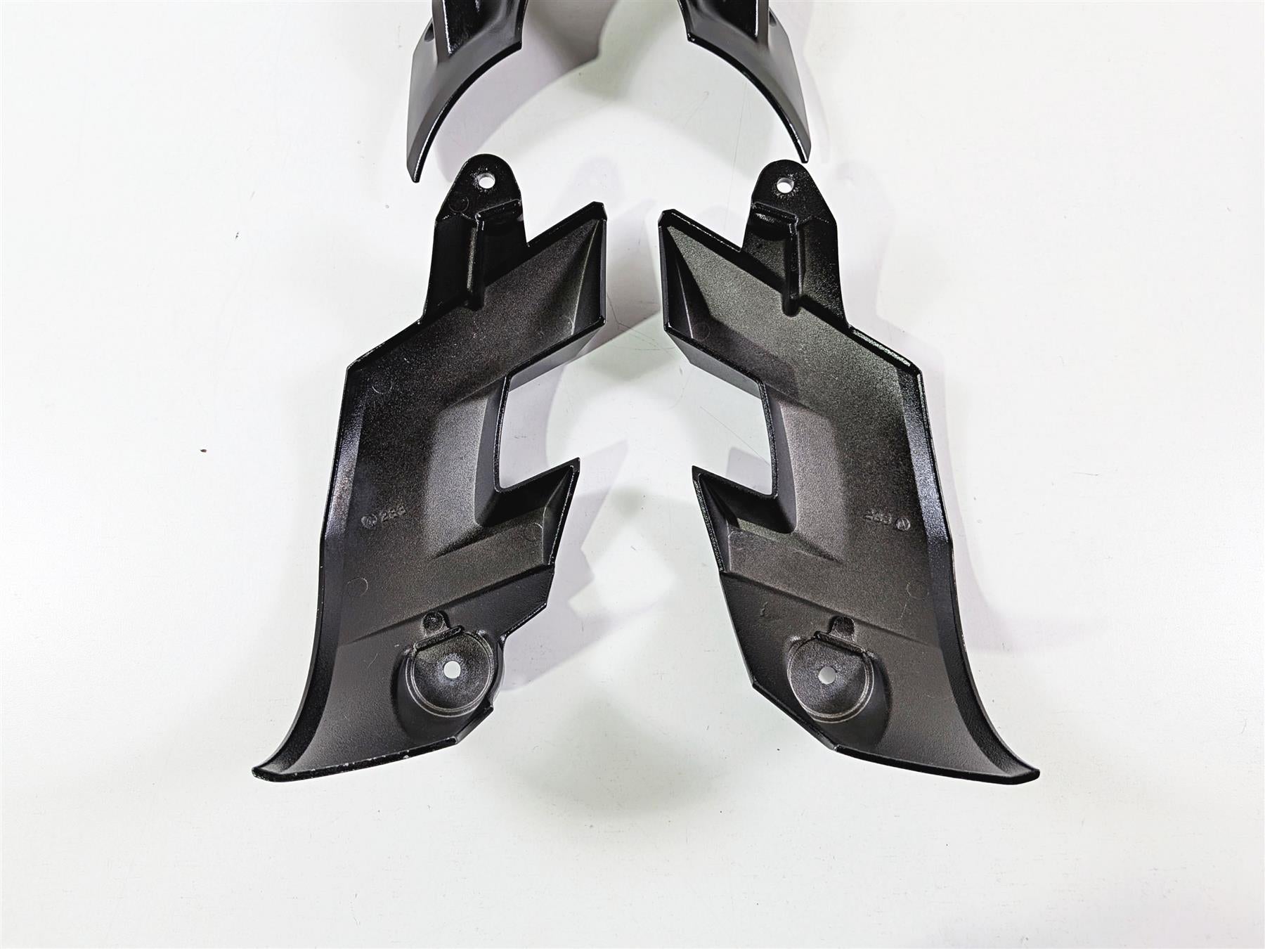 2009 Yamaha VMX17 V-Max 1700 Gauge Headlight Stay Crown Support 2S3-23437-00-00-Mototech271