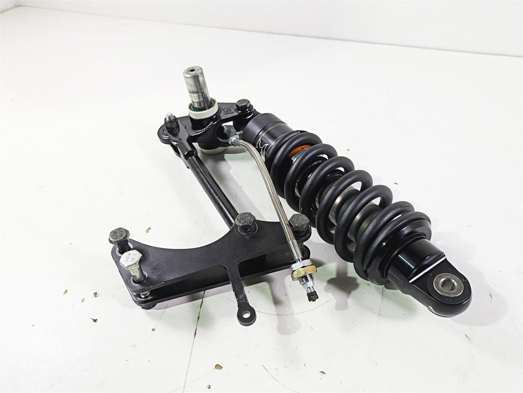 2019 Indian Chieftain Limited Fox Rear Suspension Shock & Linkage 1544058 {{ shop.shopifyCountryName }} - Mototech271
