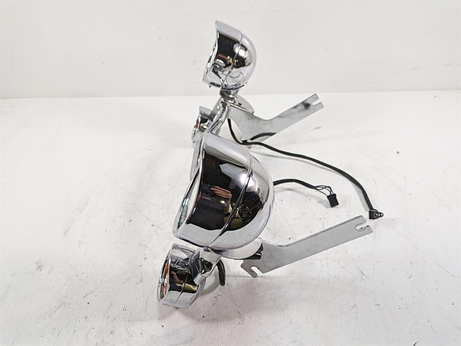 2010 Harley Touring FLHTCU Electra Glide Front Spot Light Blinker Bar 68712-94A {{ shop.shopifyCountryName }} - Mototech271