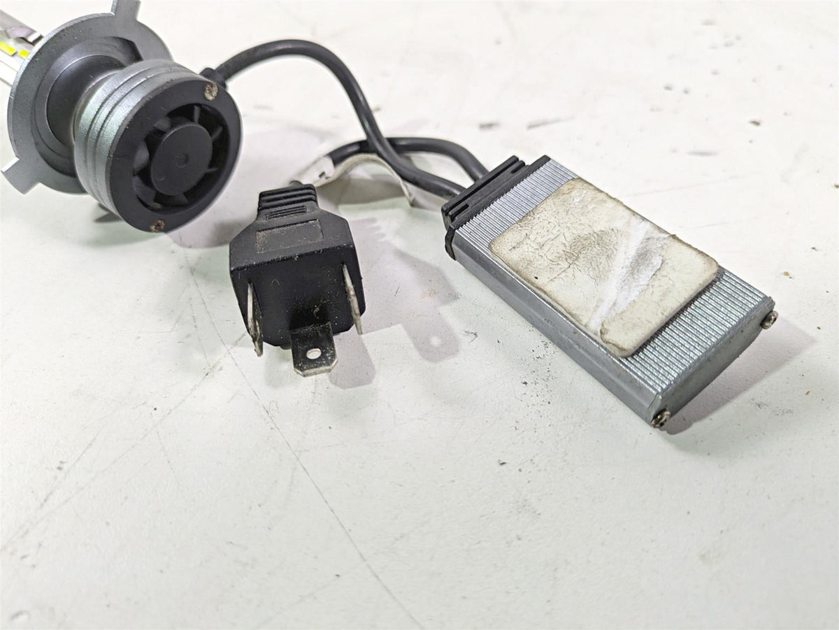 2008 Yamaha XVS1300 V-Star Tourer Fahren H4 Led Headlight Bulb FAH4F6A0807 {{ shop.shopifyCountryName }} - Mototech271