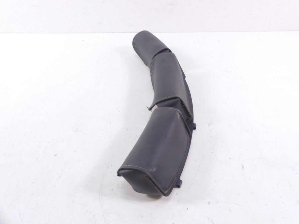 2009 Harley Touring FLHTCU Electra Glide Three Pocket Windshield Pouch 58904-03 {{ shop.shopifyCountryName }} - Mototech271