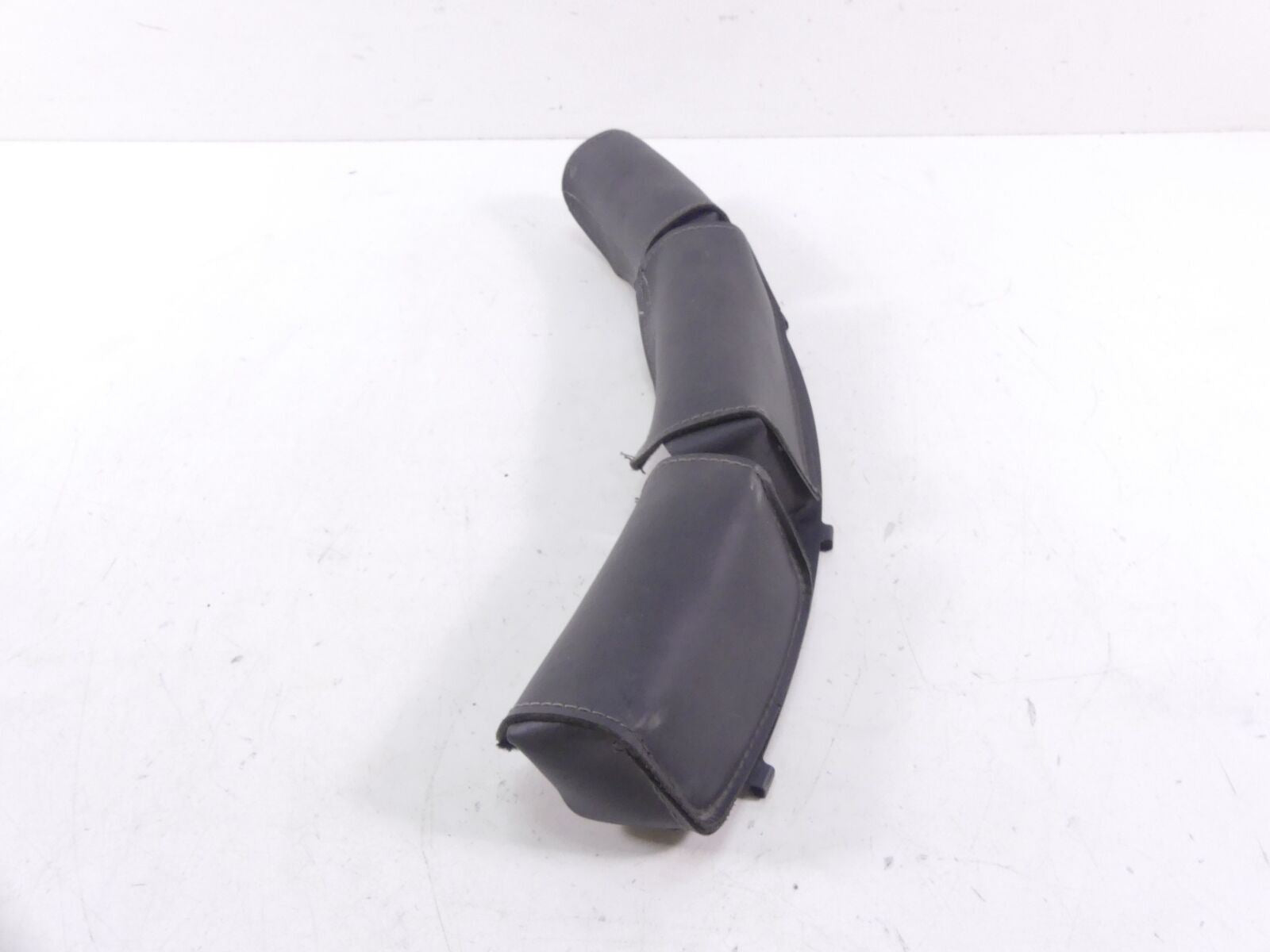2009 Harley Touring FLHTCU Electra Glide Three Pocket Windshield Pouch 58904-03 {{ shop.shopifyCountryName }} - Mototech271