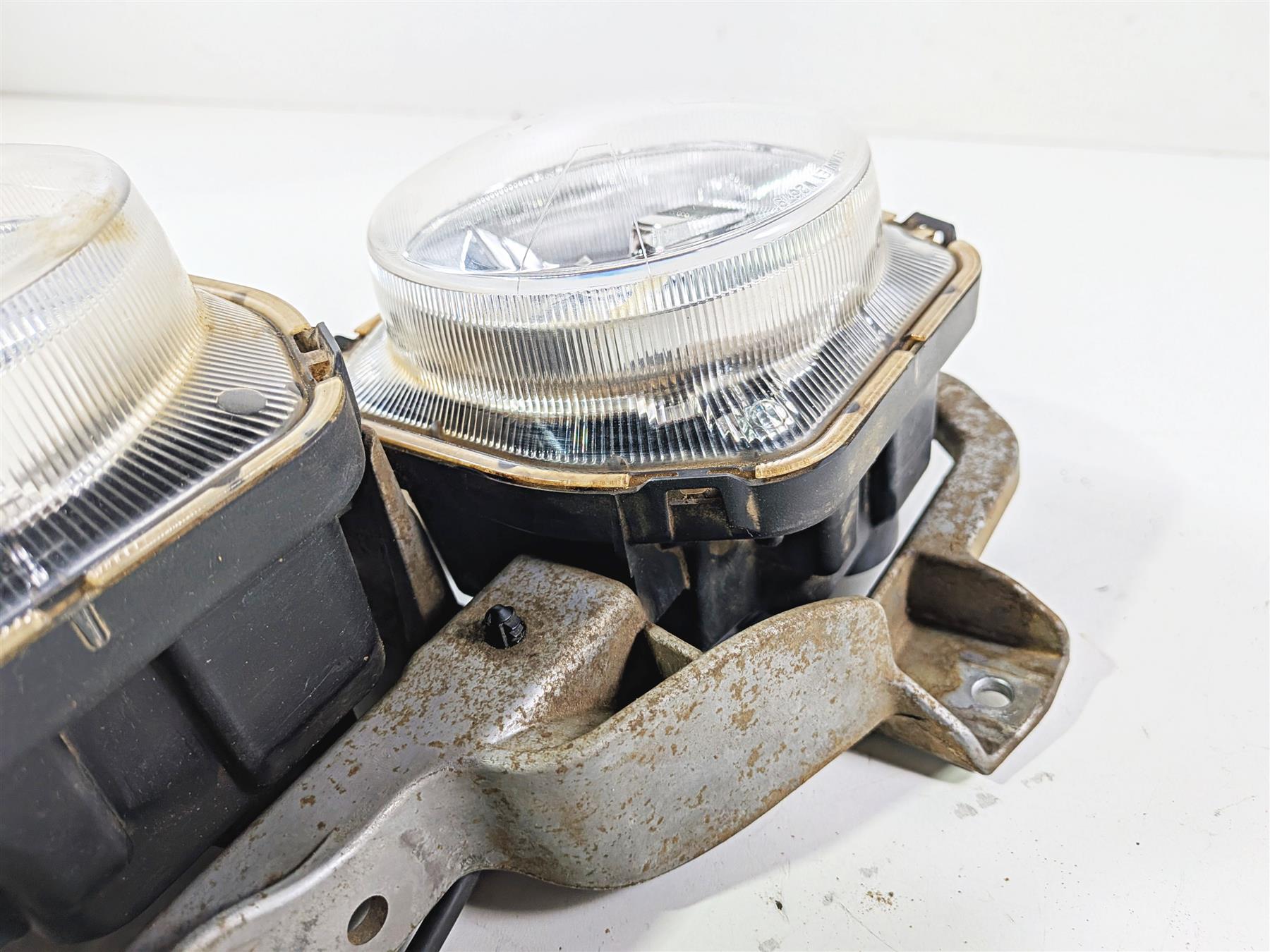 2017 Yamaha YXZ1000R EPS SS Right Headlight Head Lamp - Read 2UD-84300-00-00 {{ shop.shopifyCountryName }} - Mototech271