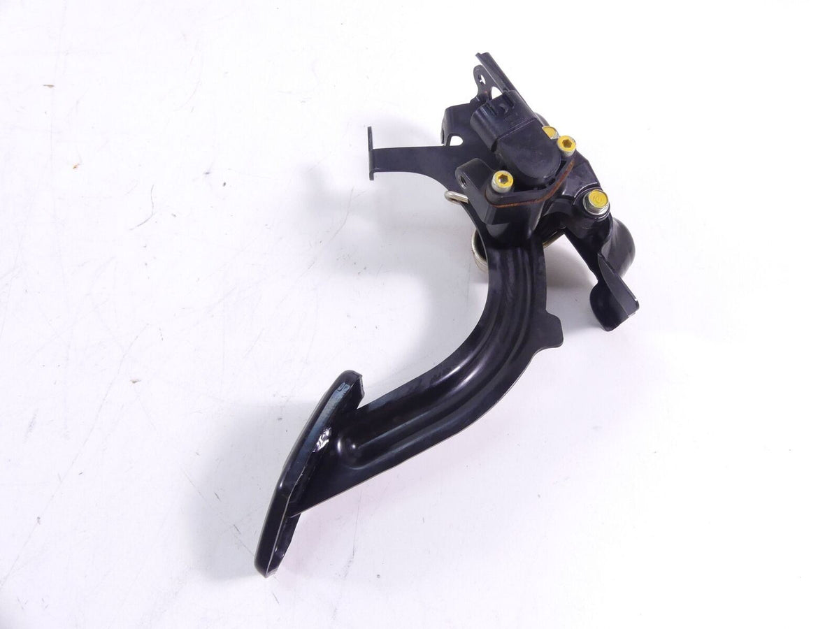 2019 Honda Talon SXS1000 S2X Foot Pedal Accelerator Ped 46560-HL6-A00 {{ shop.shopifyCountryName }} - Mototech271