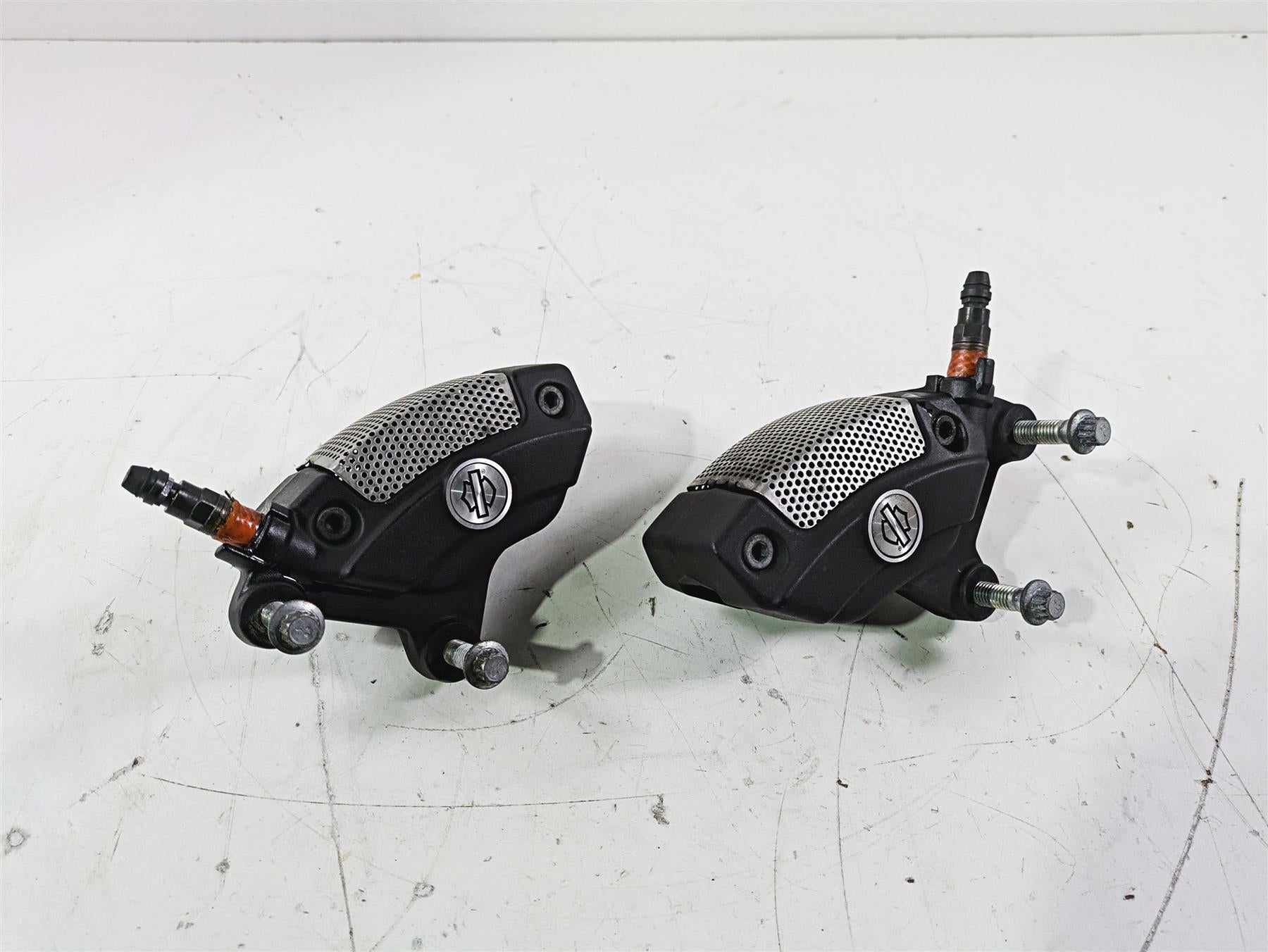 2015 Harley Touring FLHTKL E -Glide Low Front Brake Caliper Set 43027-08 {{ shop.shopifyCountryName }} - Mototech271