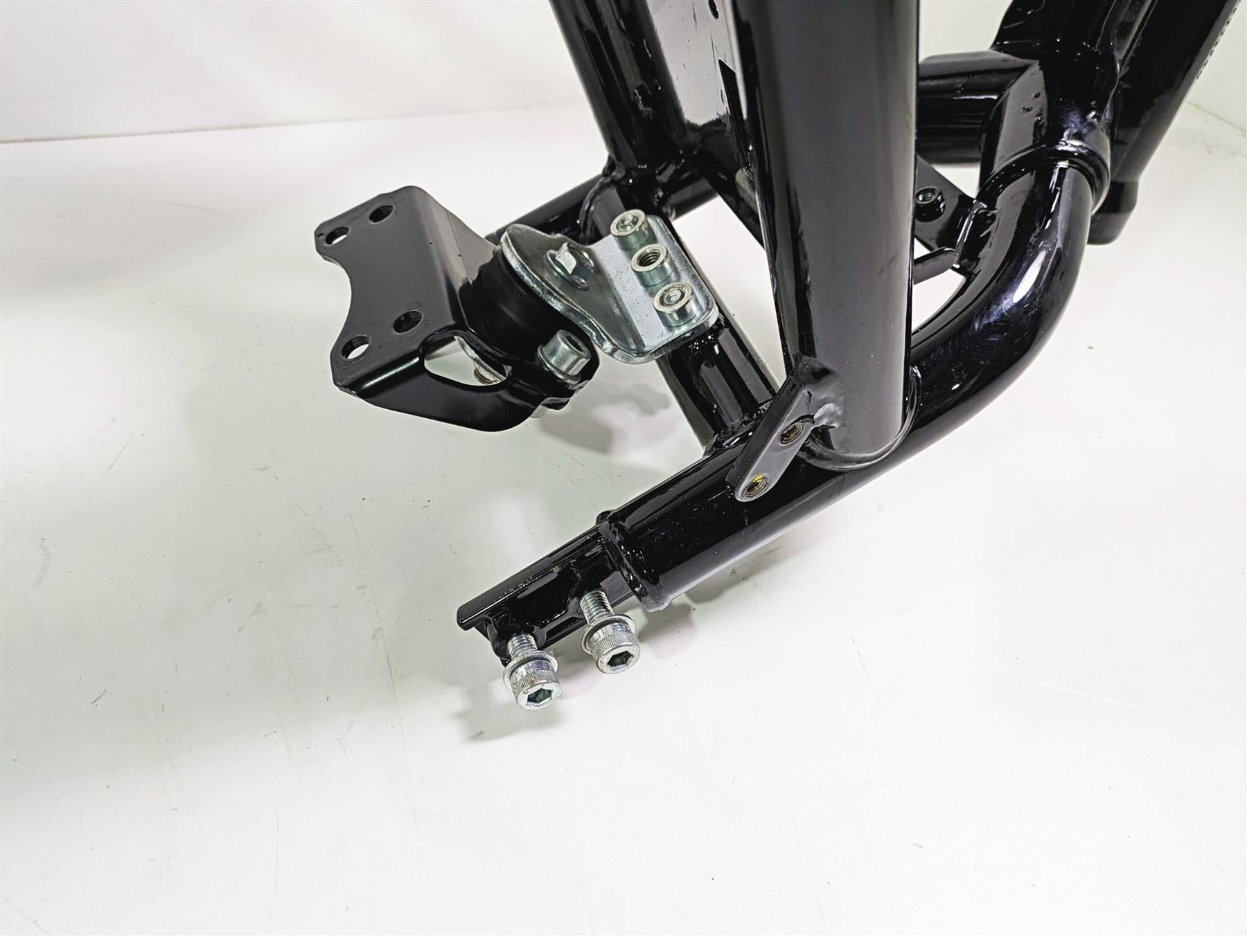 2006 Harley VRSCR Street V-Rod Straight Main Frame Chassis With Clean Ohio Title 48204-08 {{ shop.shopifyCountryName }} - Mototech271