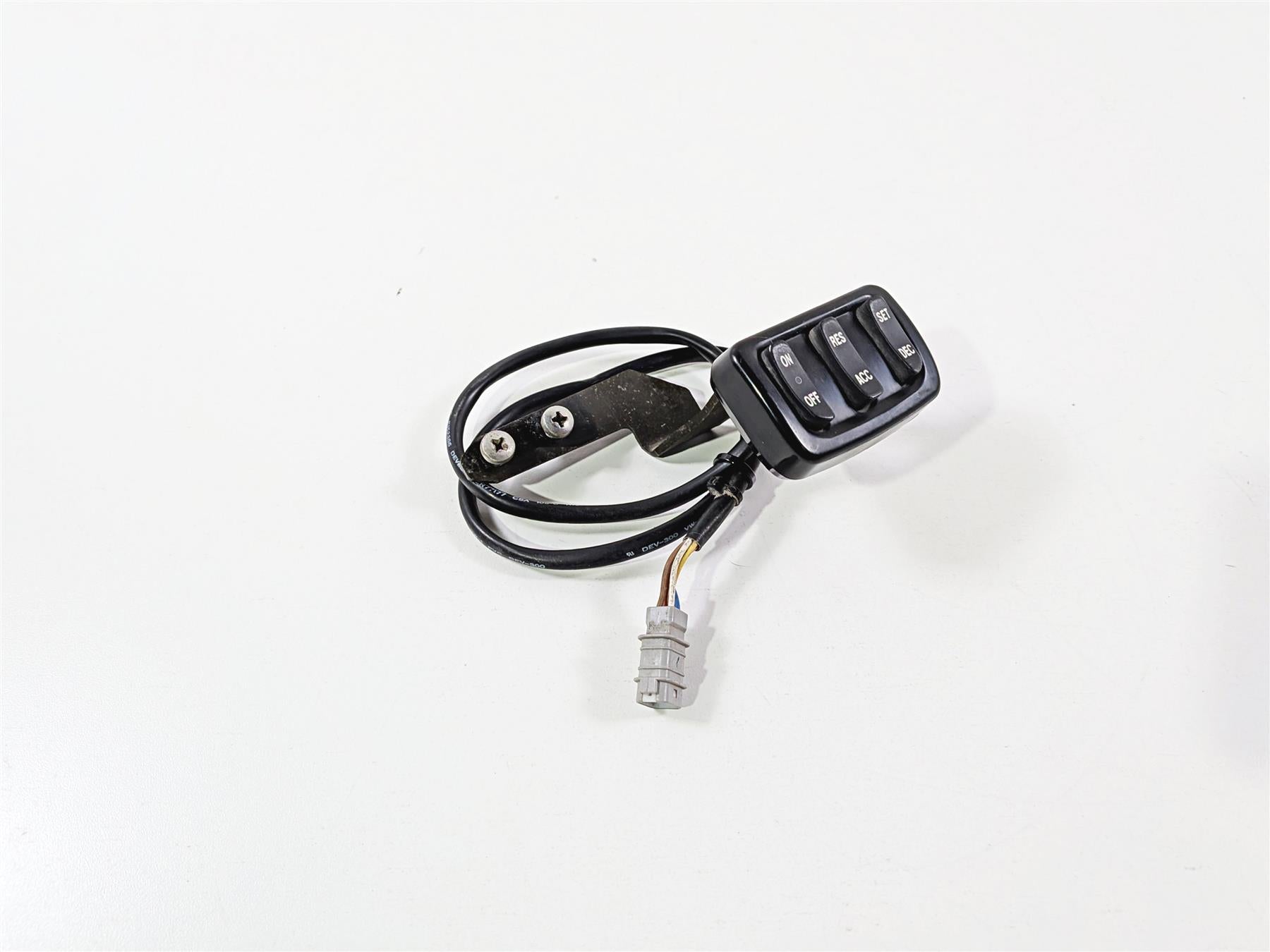 2016 Victory Cross Country Cruise Control Hand Control Switch Set 4013049 {{ shop.shopifyCountryName }} - Mototech271