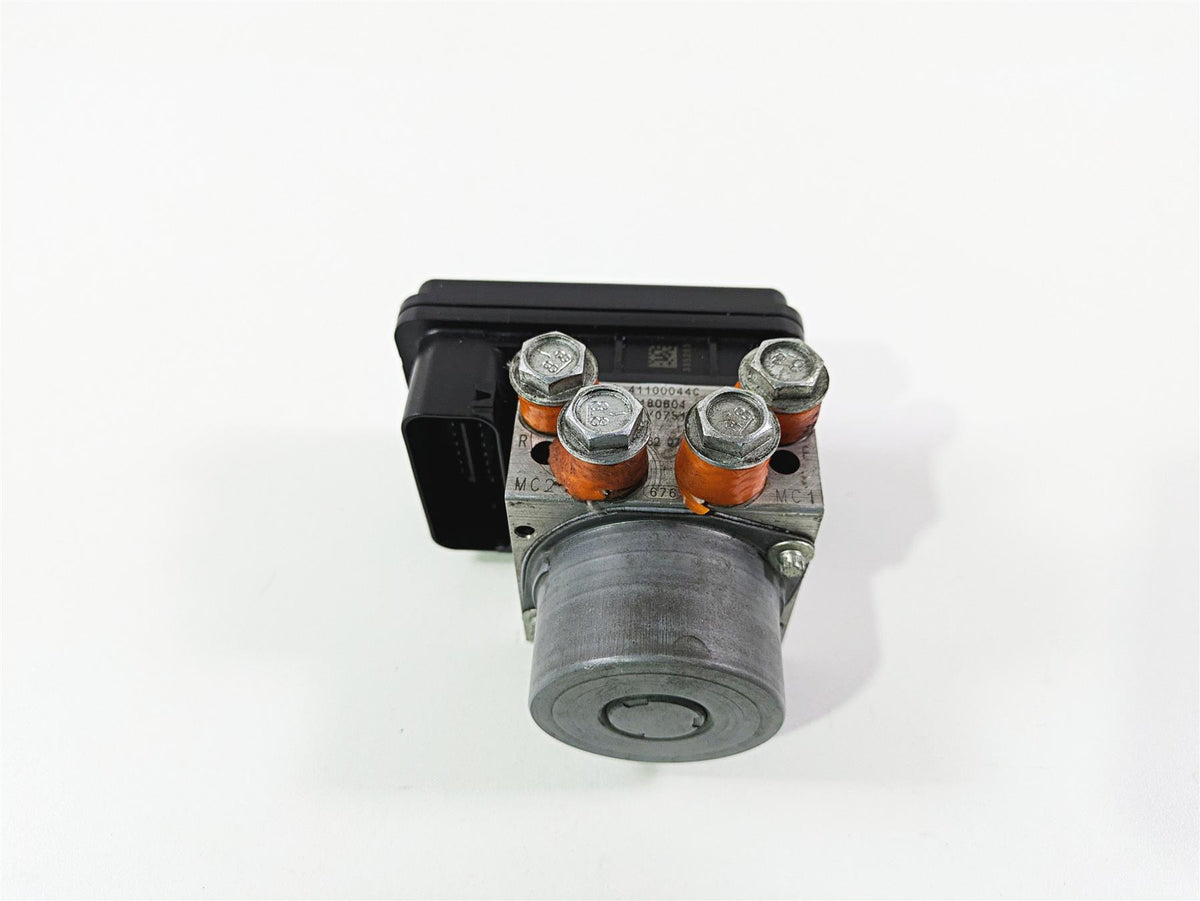 2019 Harley Softail FXDR 114 Abs Brake Pump Unit Module 41100043C {{ shop.shopifyCountryName }} - Mototech271