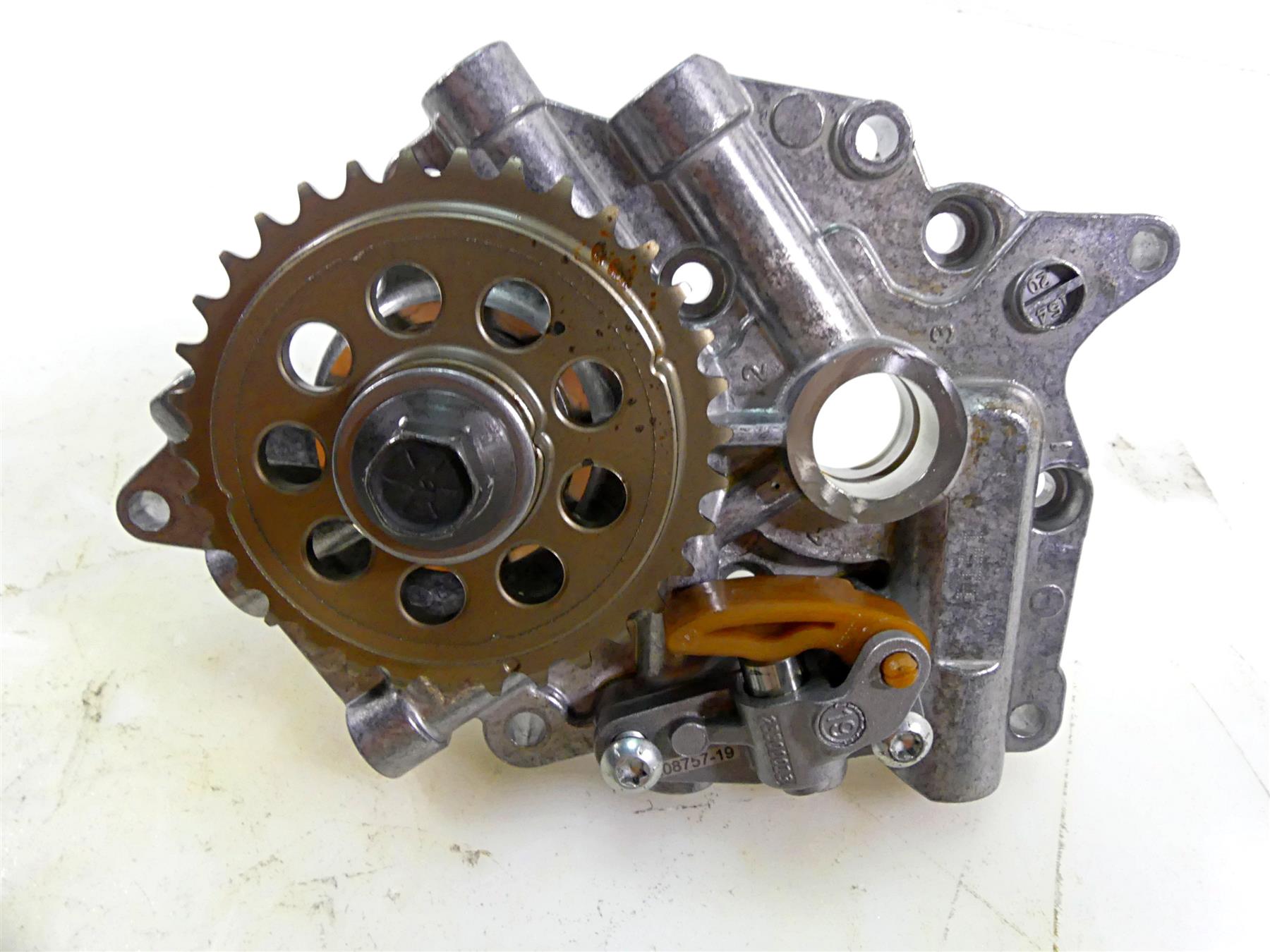 2020 Harley Softail FXST Standard Camshaft Cam Shaft Support Plate Set 25400133 {{ shop.shopifyCountryName }} - Mototech271