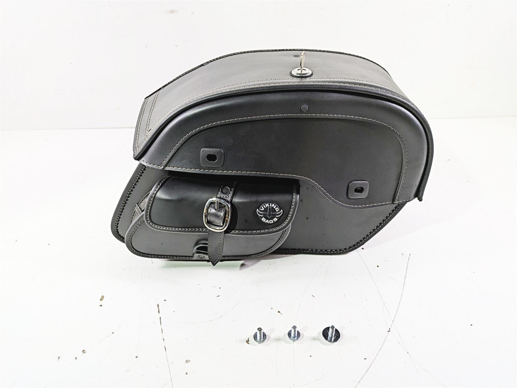 2004 Victory Kingpin Viking Bags Right Saddle Bag Saddlebag + Key