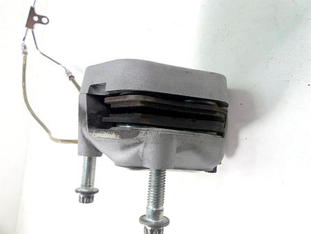 2007 Harley Touring FLHRSE CVO Road King Front Brake Caliper Set 44382-99C {{ shop.shopifyCountryName }} - Mototech271