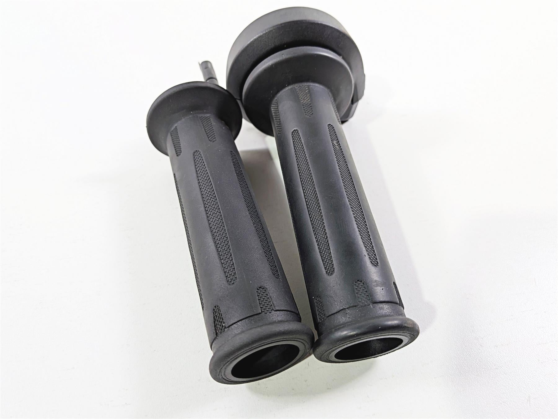 2023 BMW R1250RT RTP K52 Heated Left Right Hand Grip Set 61318549455 61318552124 {{ shop.shopifyCountryName }} - Mototech271