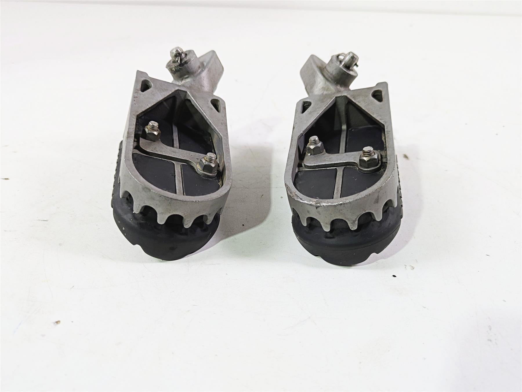 2017 BMW F800GS Adv K75 Front Footpeg Foot Peg Rest Set 77258533661 77258533662 {{ shop.shopifyCountryName }} - Mototech271