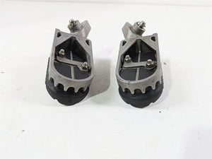 2017 BMW F800GS Adv K75 Front Footpeg Foot Peg Rest Set 77258533661 77258533662